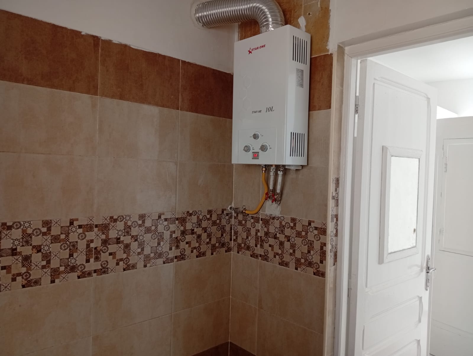 Ezzahra&nbsp;Cite 18 Janvier&nbsp;Location&nbsp;Appart. 3 pi�ces&nbsp;Studio de villa