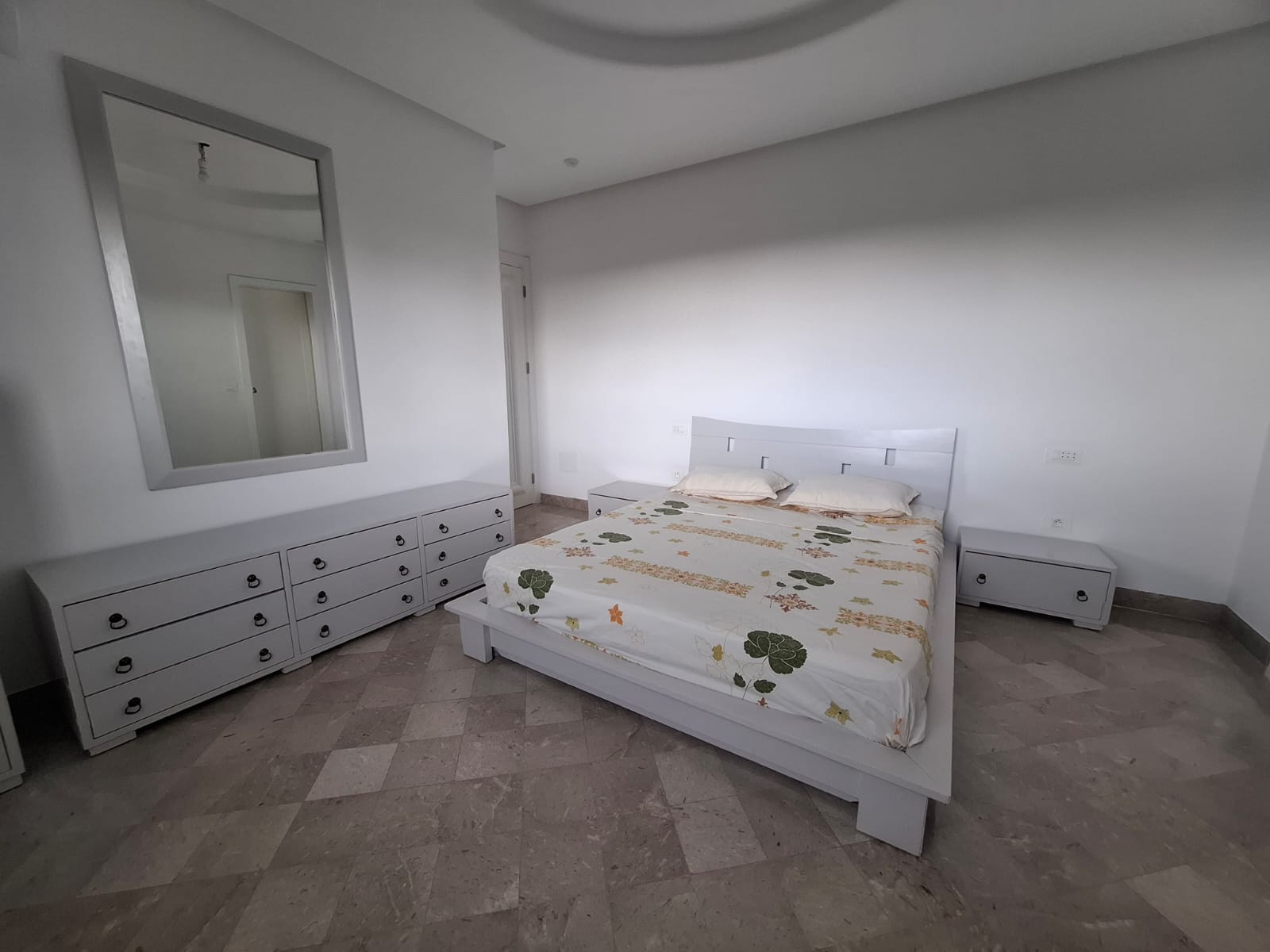 Hammamet&nbsp;Hammamet&nbsp;Chambres � coucher&nbsp;Chambres � coucher&nbsp;Mobilier en tres bon etat