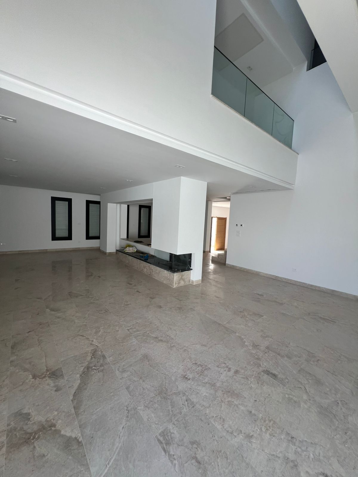 Ariana Ville&nbsp;Cite Ennasr 2&nbsp;Vente&nbsp;Maisons&nbsp;Jamais habit�e une villa avec piscine