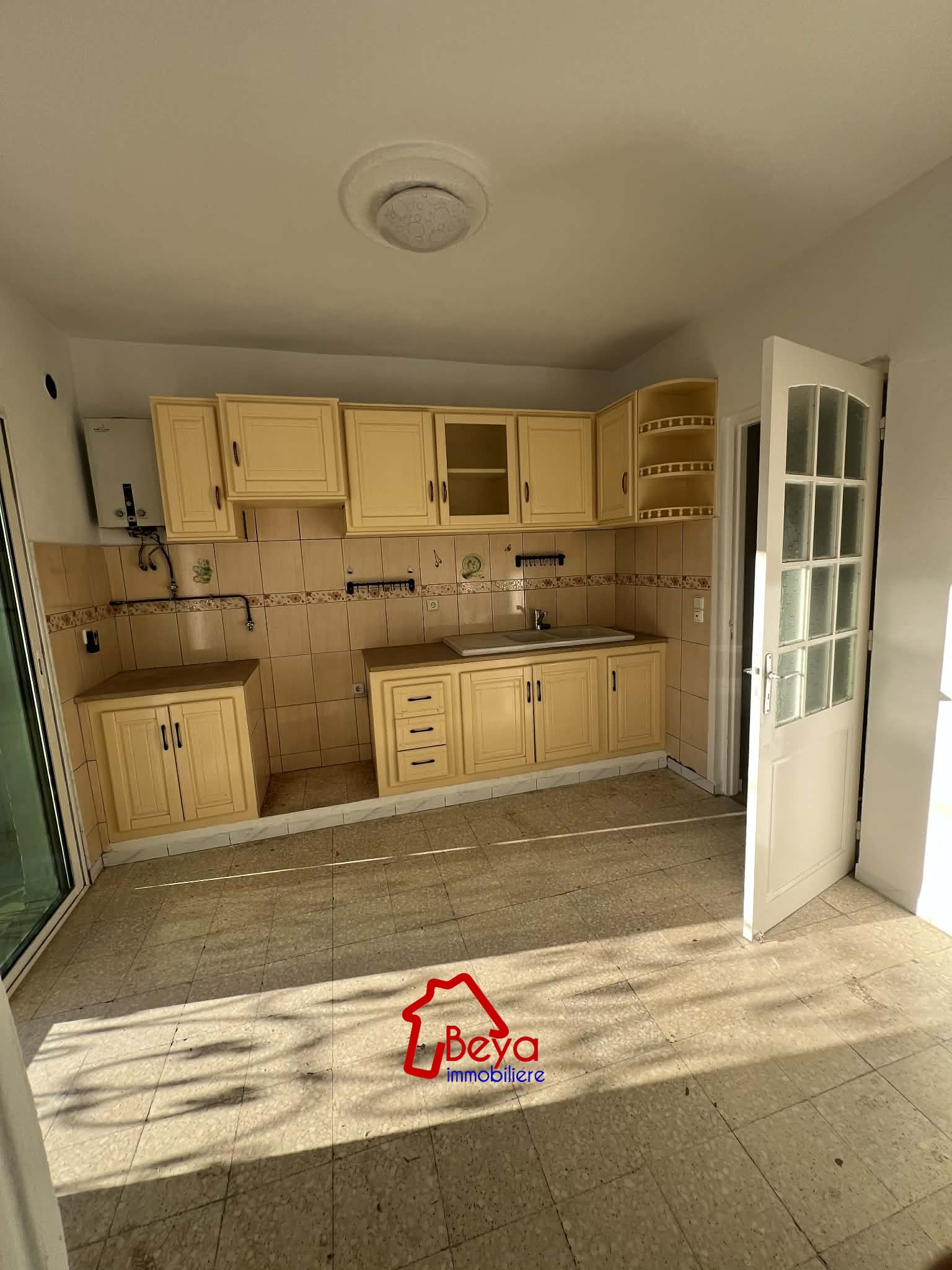 Nabeul&nbsp;Nabeul&nbsp;Location&nbsp;Appart. 3 pi�ces&nbsp;Appartement croix laa003