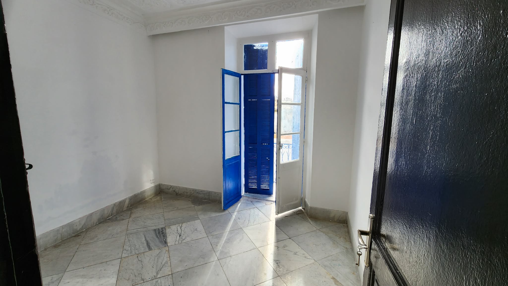 Bab Bhar&nbsp;Bab El Jazira&nbsp;Location&nbsp;Appart. 3 pi�ces&nbsp;Appartement s3 rue el jazira