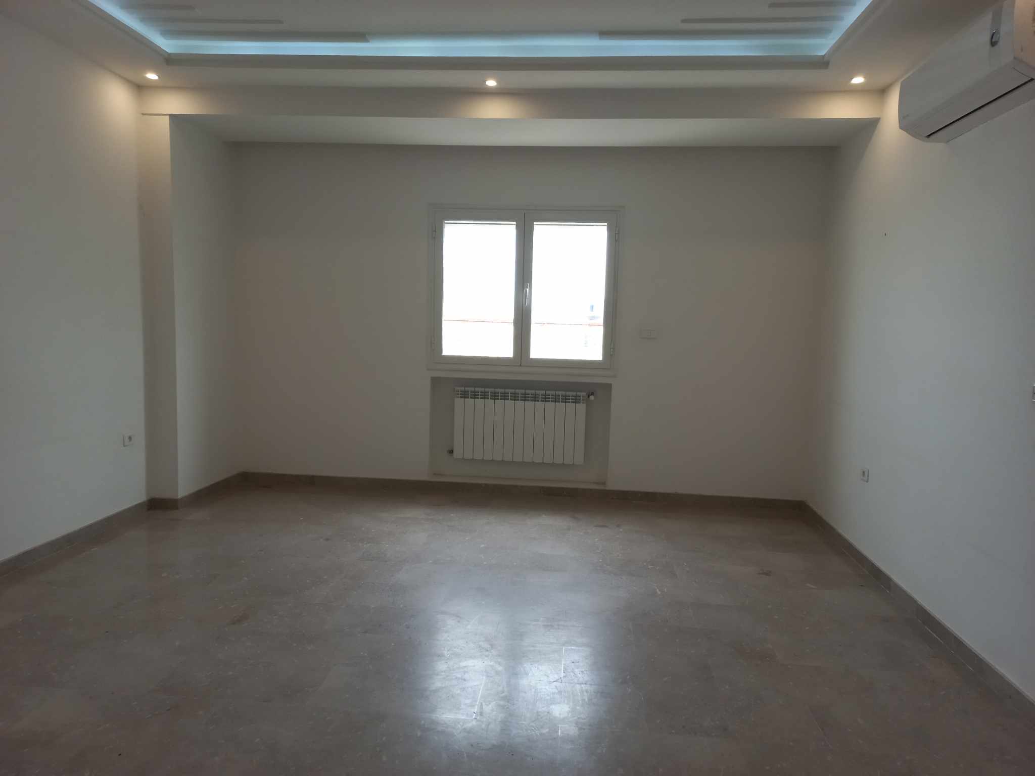 Ain Zaghouan&nbsp;Ain Zaghouan&nbsp;Location&nbsp;Appart. 3 pi�ces&nbsp;S3 la soukra sidi fradj