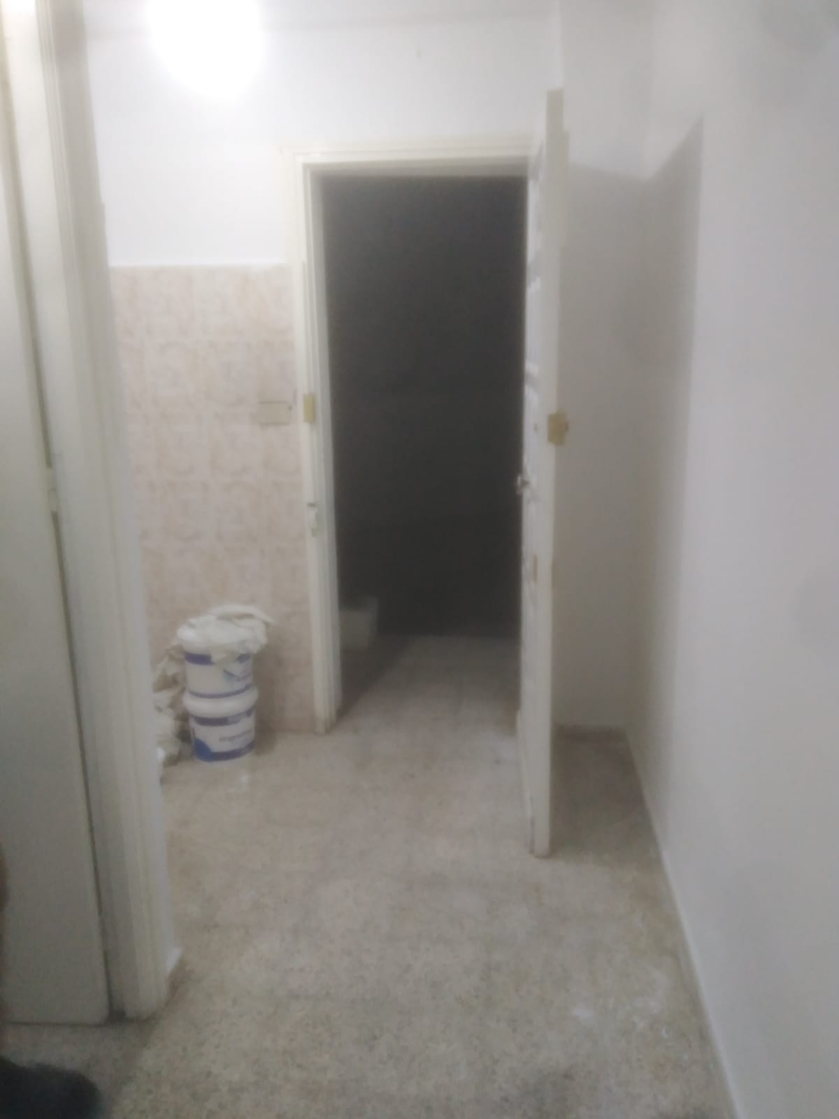 Ariana Ville&nbsp;Cite Ennasr 1&nbsp;Location&nbsp;Appart. 1 pi�ce&nbsp;S0 vide a ennasr 1 wb4371