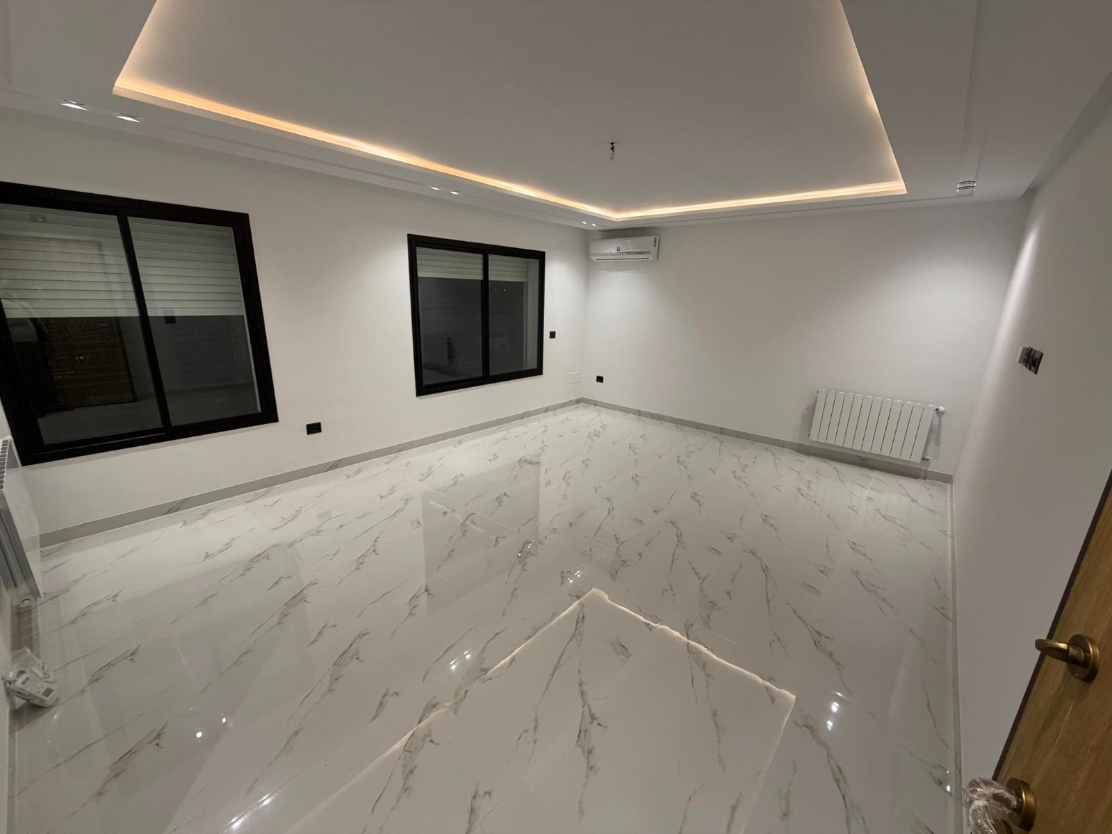 Ariana Ville&nbsp;Cite Ennasr 2&nbsp;Location&nbsp;Appart. 3 pi�ces&nbsp;S plus 2 hst a ennasr 2 wb4434