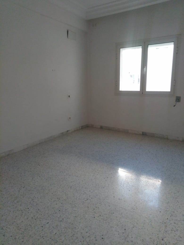 Ain Zaghouan&nbsp;Ain Zaghouan&nbsp;Location&nbsp;Appart. 2 pi�ces&nbsp;S plus un cuisine ind�pendante � l'aouina