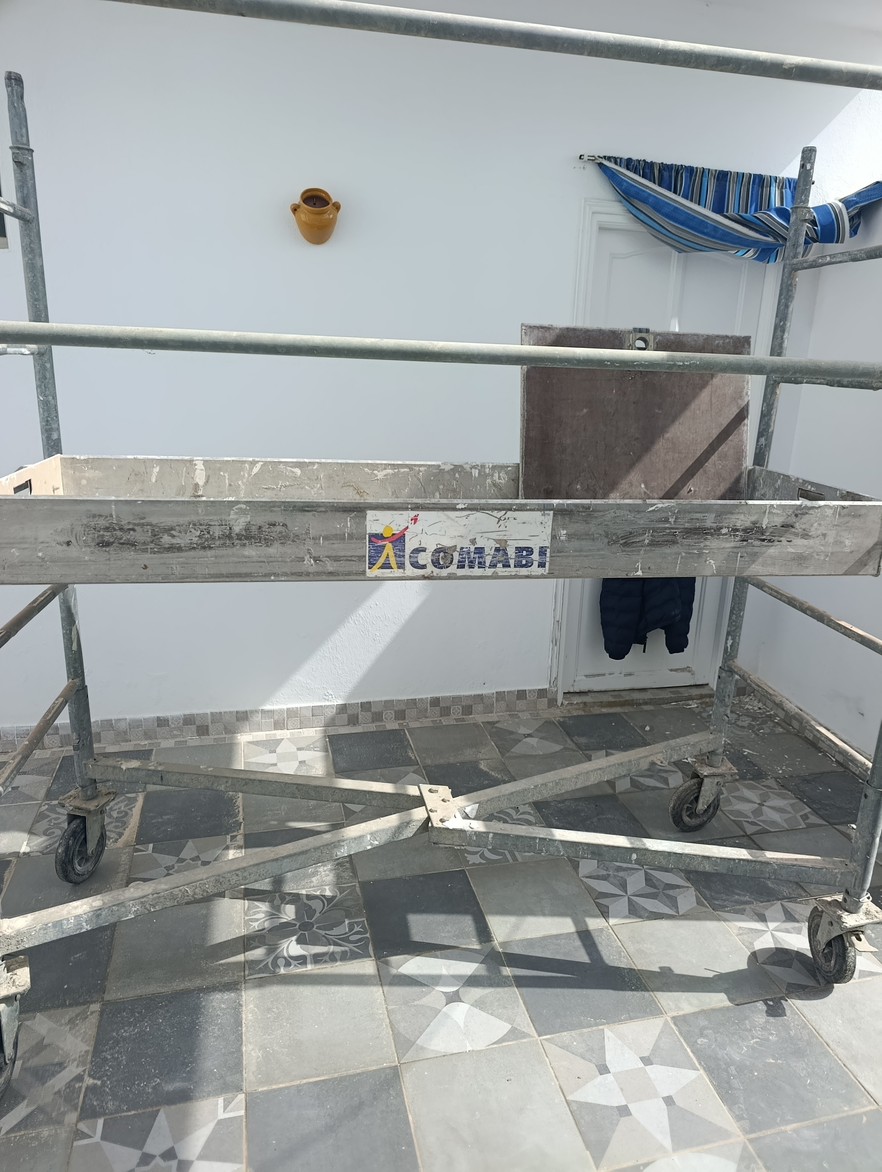 Raoued&nbsp;El Brarja&nbsp;Autre&nbsp;Autre&nbsp;Echaffaudage comabi