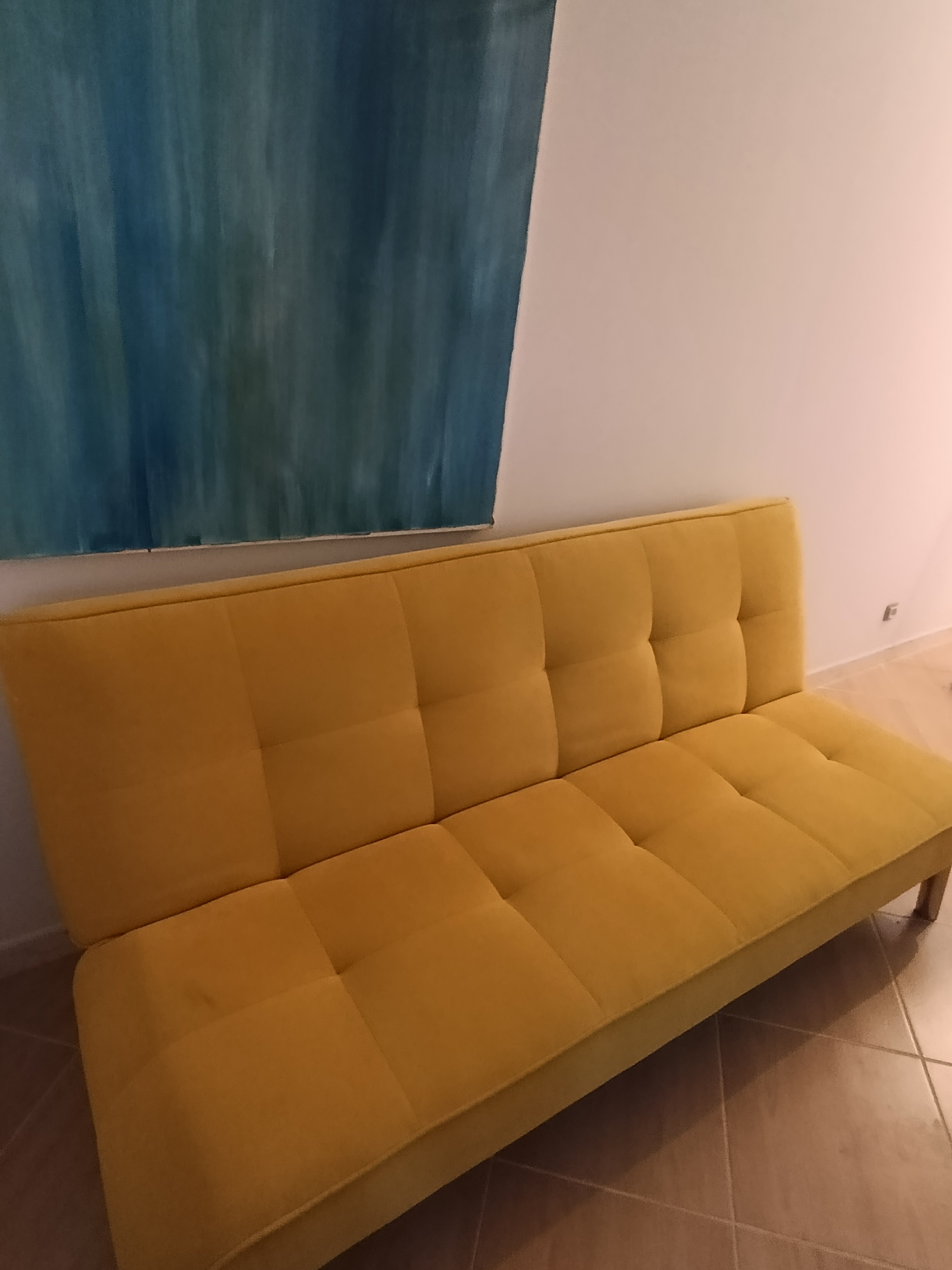 Raoued&nbsp;El Brarja&nbsp;Salon - Salle � manger &nbsp;Canap�s&nbsp;Canap� clic clac jaune neuf