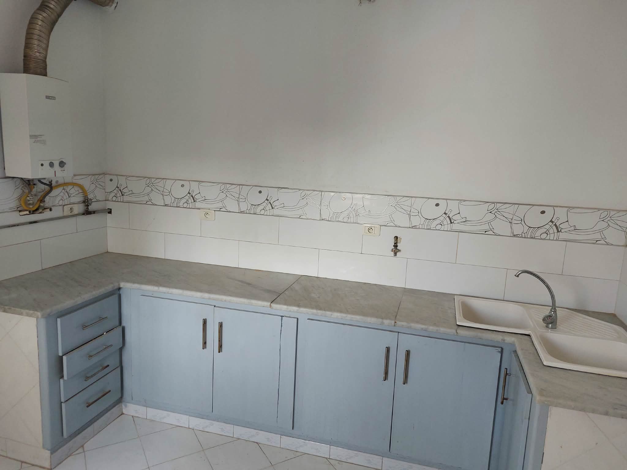 La Soukra&nbsp;Borj Louzir&nbsp;Location&nbsp;Appart. 3 pi�ces&nbsp;Appart salon et 2 chambres