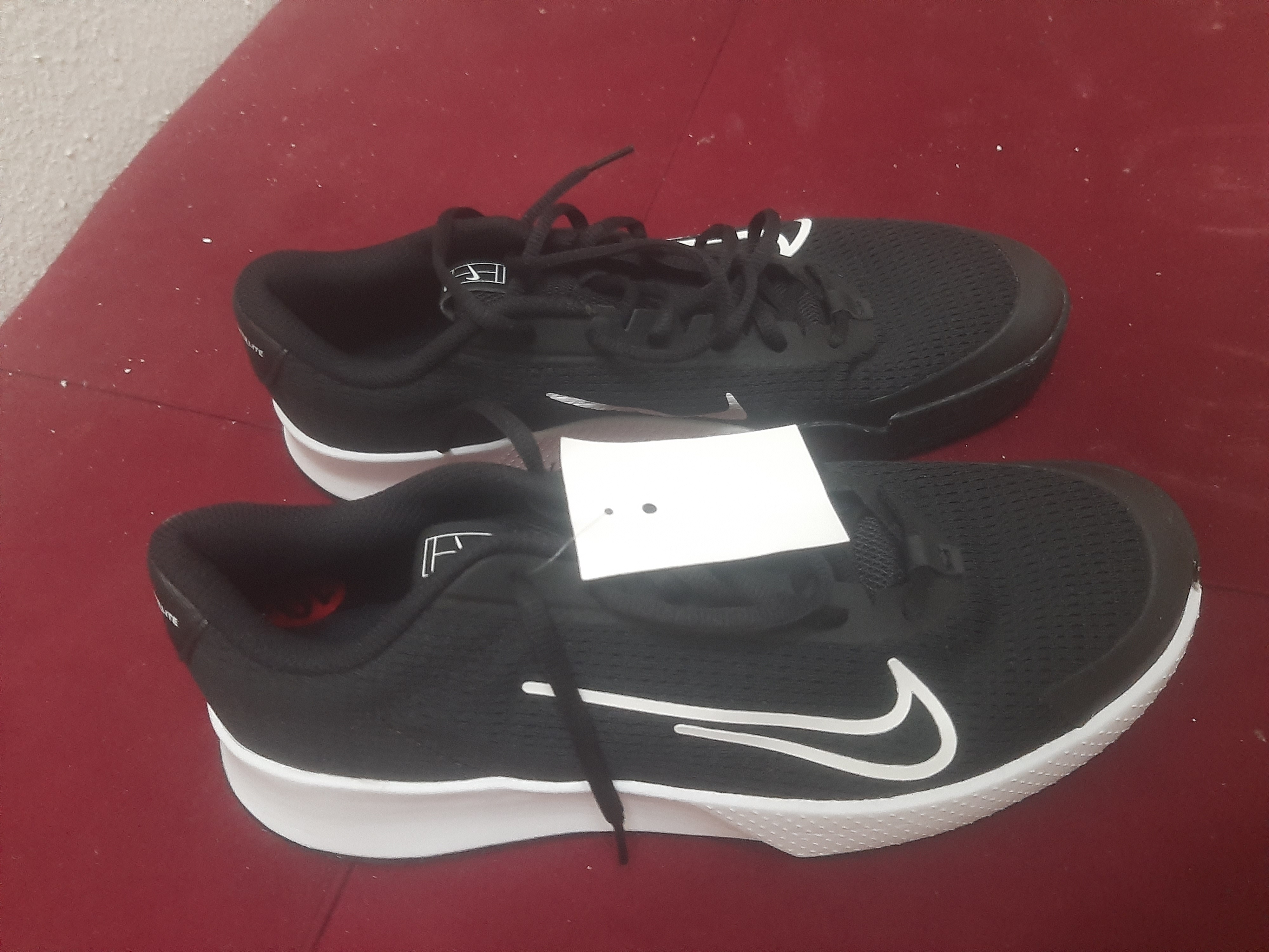 Ariana Ville&nbsp;Ariana&nbsp;Hommes&nbsp;Autre&nbsp;Basquette nike dans l'emballage