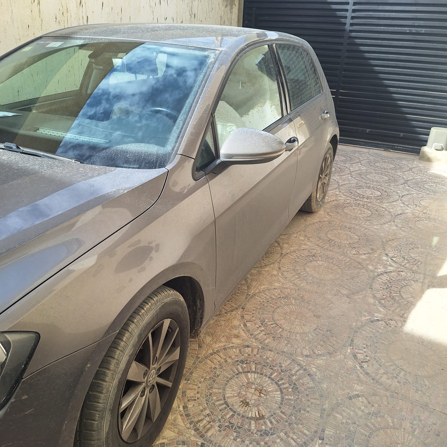 Raoued&nbsp;Ariana Essoughra&nbsp;Volkswagen&nbsp;Golf 7&nbsp;Gol7  essence