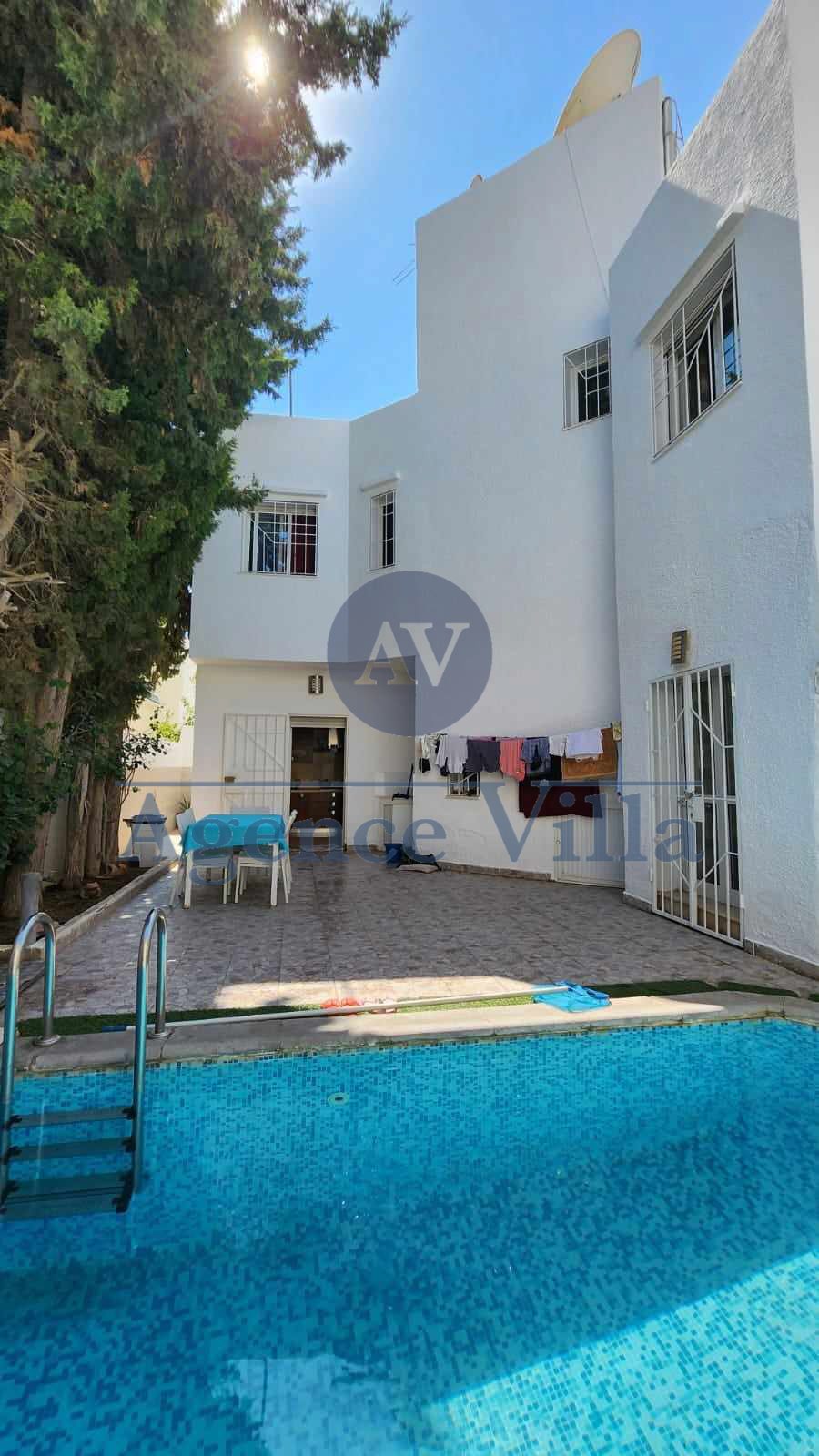 La Marsa&nbsp;Marsa Erriadh&nbsp;Location&nbsp;Appart. 4 pi�ces&nbsp;Villa s3 avec piscine � la marsa