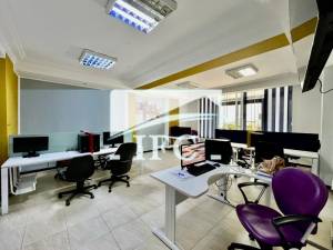 Cite El Khadra&nbsp;Zone urbaine nord&nbsp;Bureaux & Commerces&nbsp;Bureau&nbsp;Bureau en 5 ref2329a