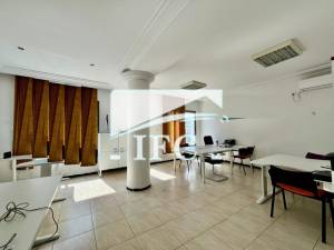 Cite El Khadra&nbsp;Zone urbaine nord&nbsp;Bureaux & Commerces&nbsp;Bureau&nbsp;Bureau en 5 ref2329a