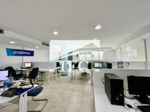 Cite El Khadra&nbsp;Zone urbaine nord&nbsp;Bureaux & Commerces&nbsp;Bureau&nbsp;Bureau en 3 ref2330a