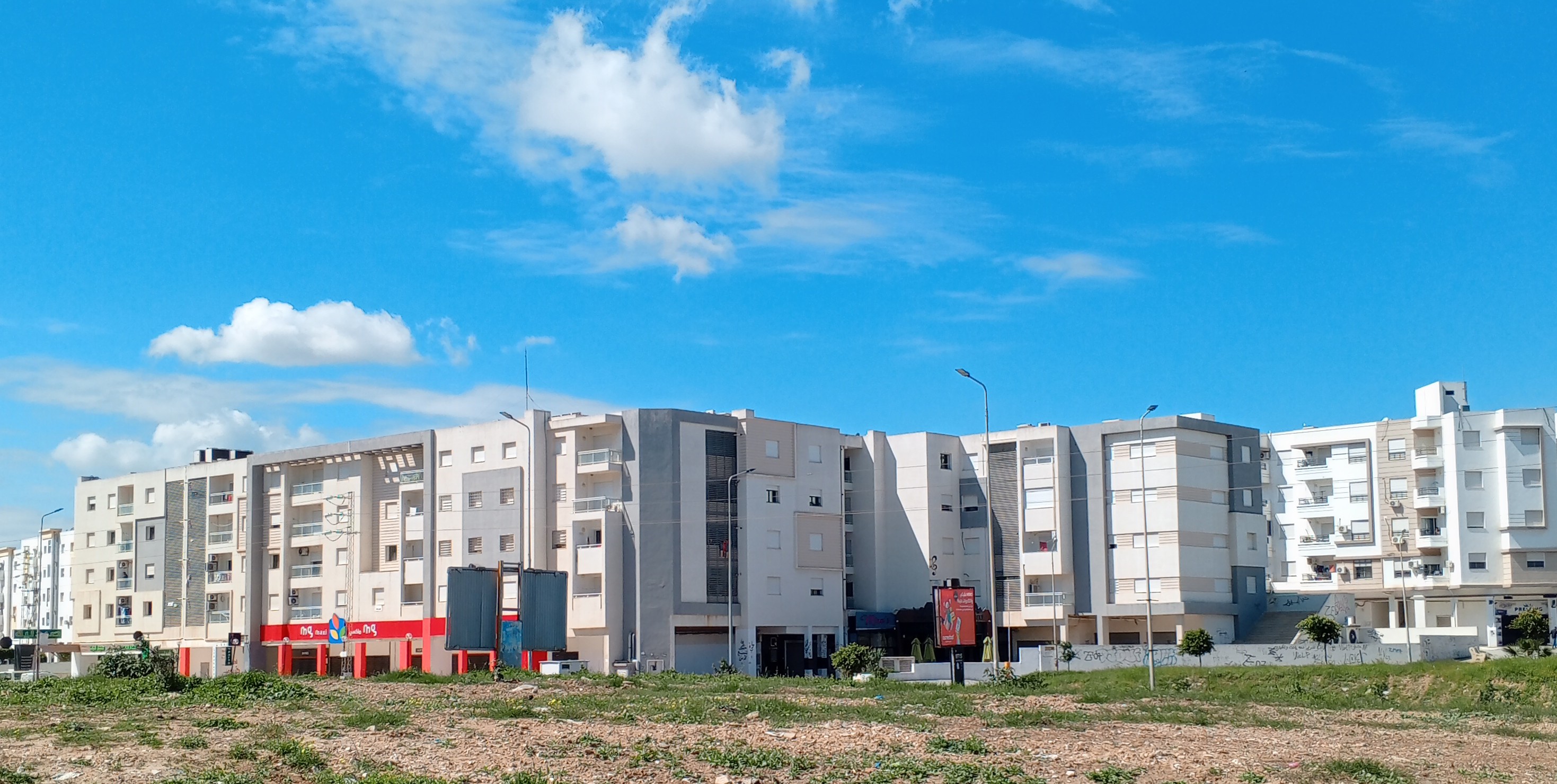 El Mourouj&nbsp;Residence Jinene El Mourouj&nbsp;Vente&nbsp;Appart. 4 pi�ces&nbsp;El mourouj 6 app h standing160 m2