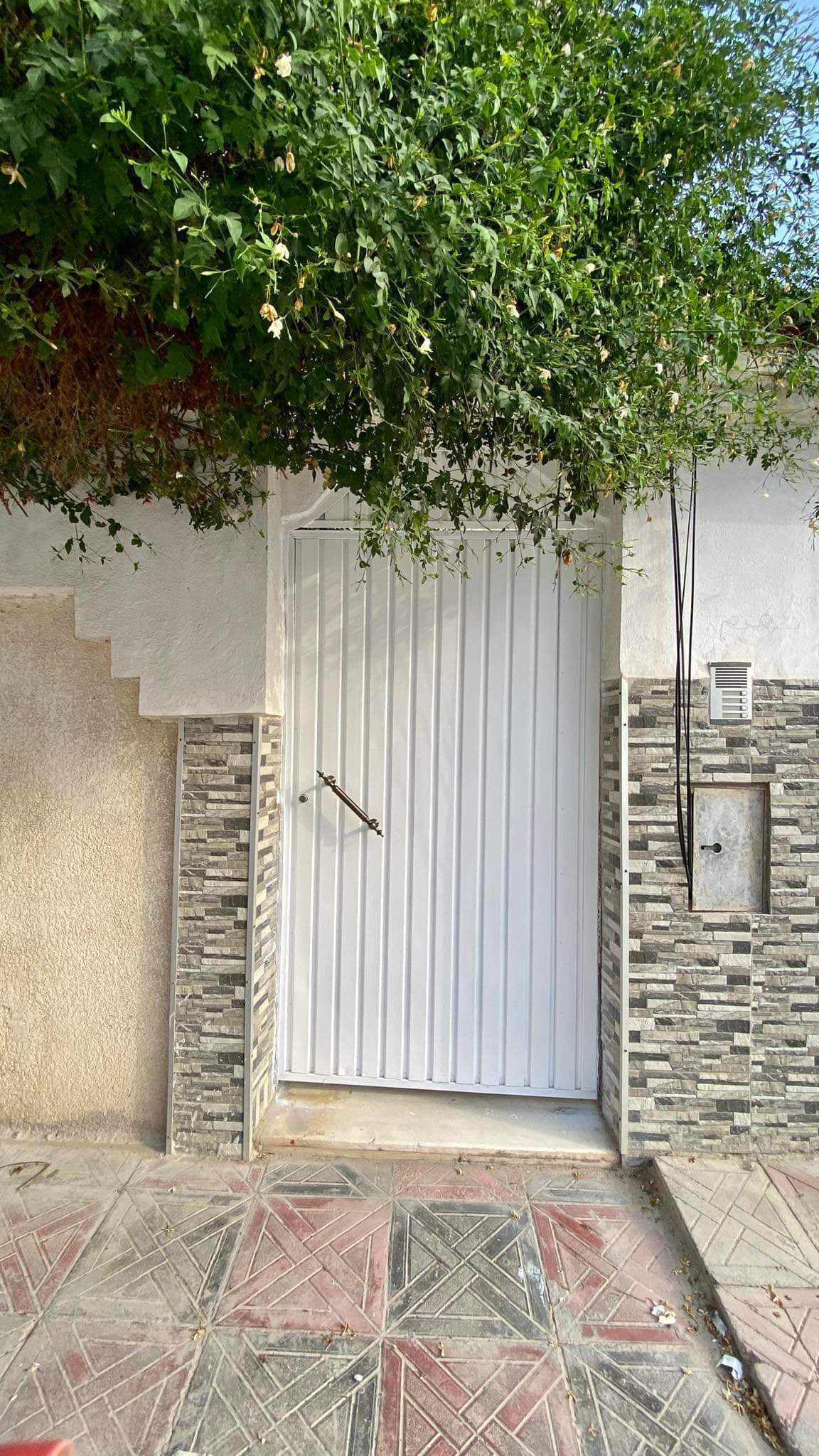 Ariana Ville&nbsp;Cite De La Sante&nbsp;Location&nbsp;Appart. 1 pi�ce&nbsp;Studio a borj louzir