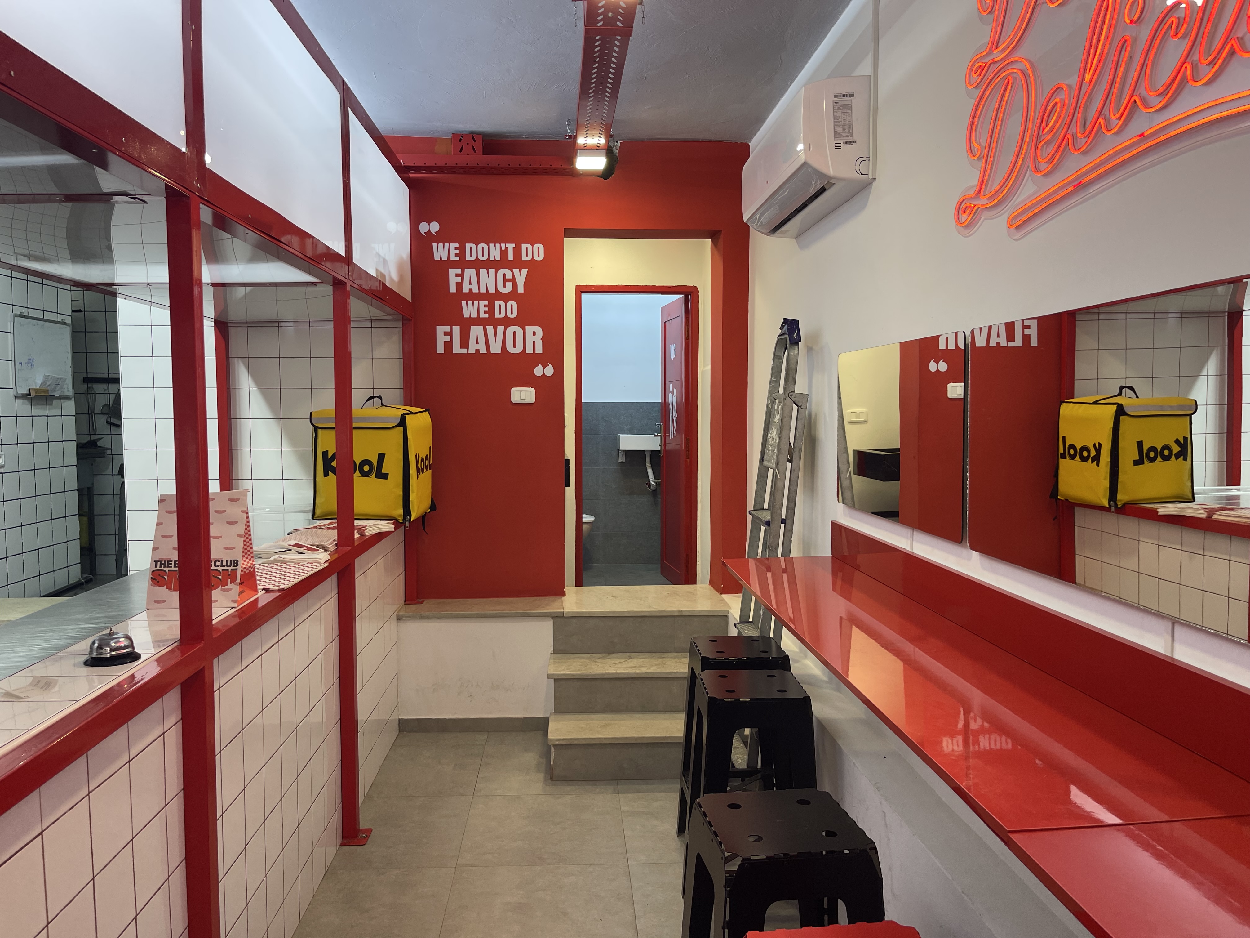 Ain Zaghouan&nbsp;Jardins de Carthage&nbsp;Bureaux & Commerces&nbsp;Surfaces&nbsp;Local tout commerce