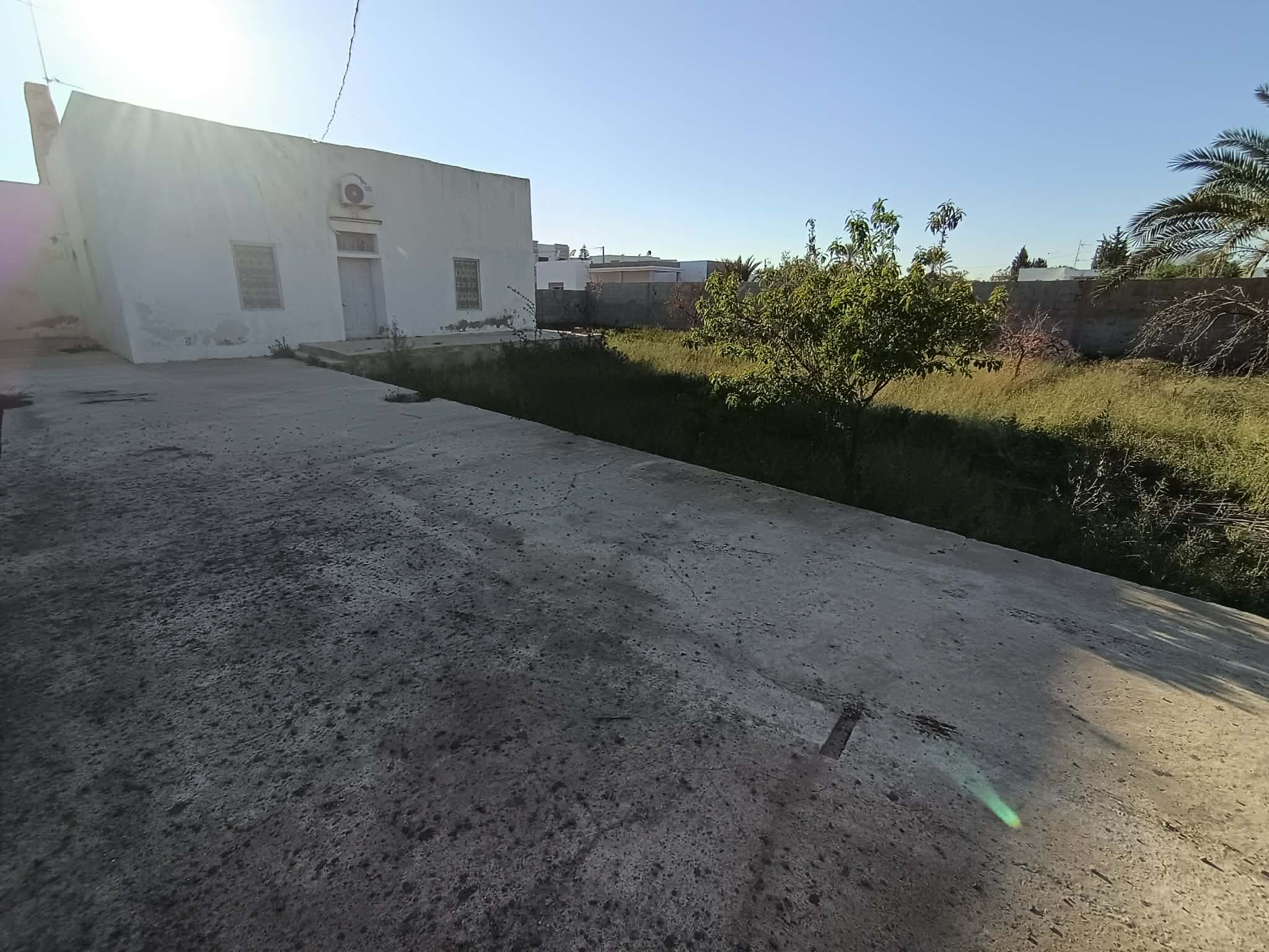 Sfax Ville&nbsp;Sfax&nbsp;Terrain&nbsp;Terrain nu&nbsp;Terrain bon emplacement rte bouzayen