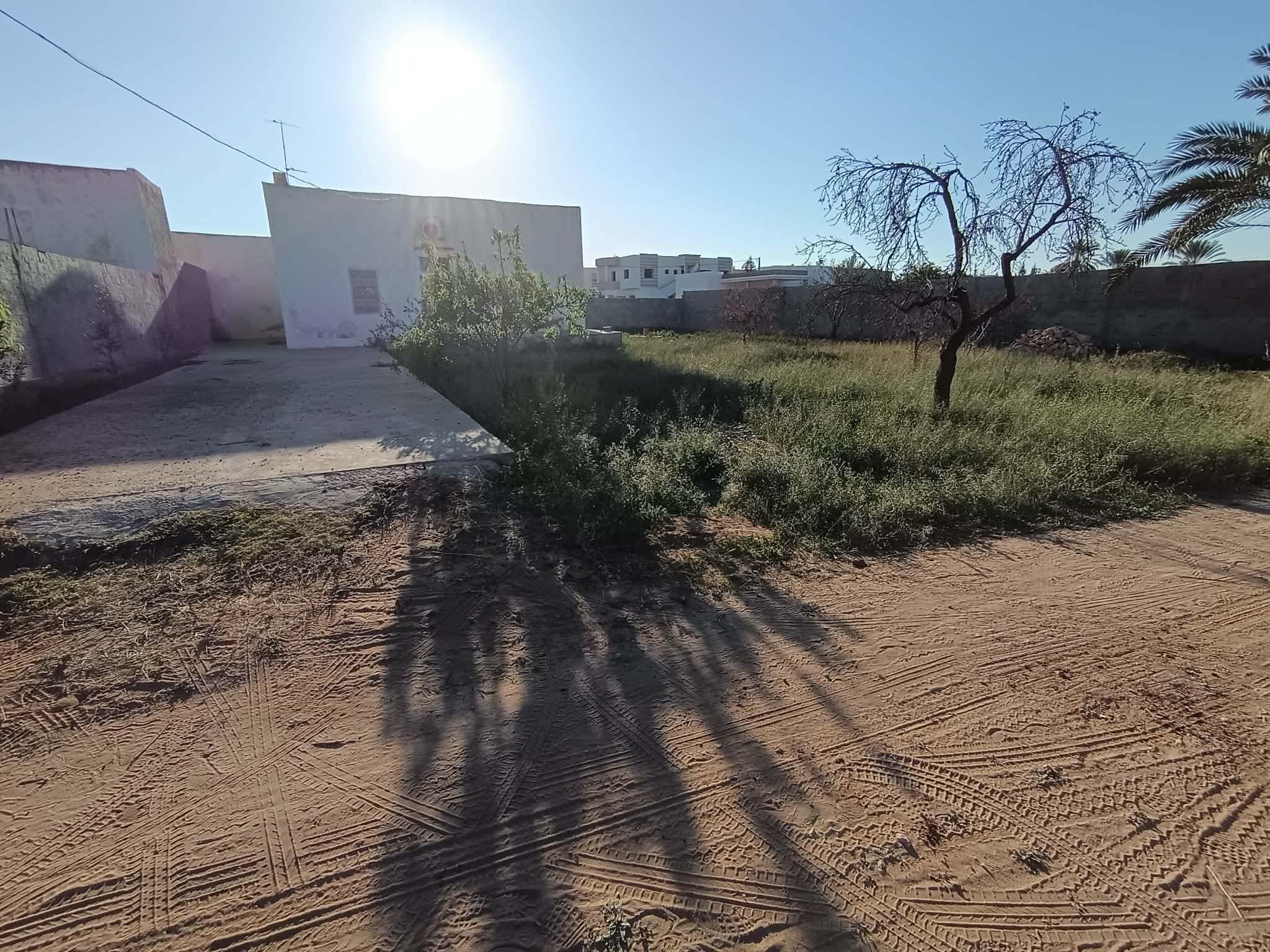 Sfax Ville&nbsp;Sfax&nbsp;Terrain&nbsp;Terrain nu&nbsp;Terrain bon emplacement rte bouzayen
