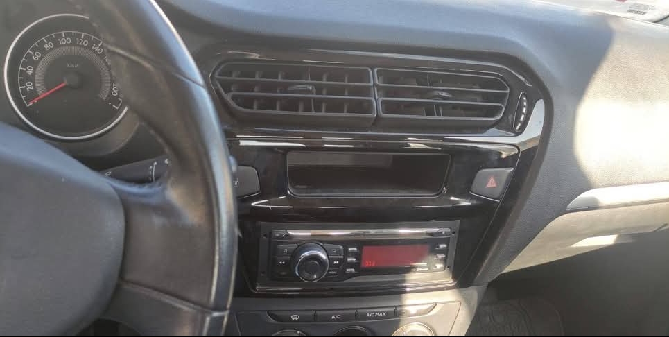 Menzel Bourguiba&nbsp;Menzel Bourguiba&nbsp;Peugeot&nbsp;304&nbsp;Peugeot 301