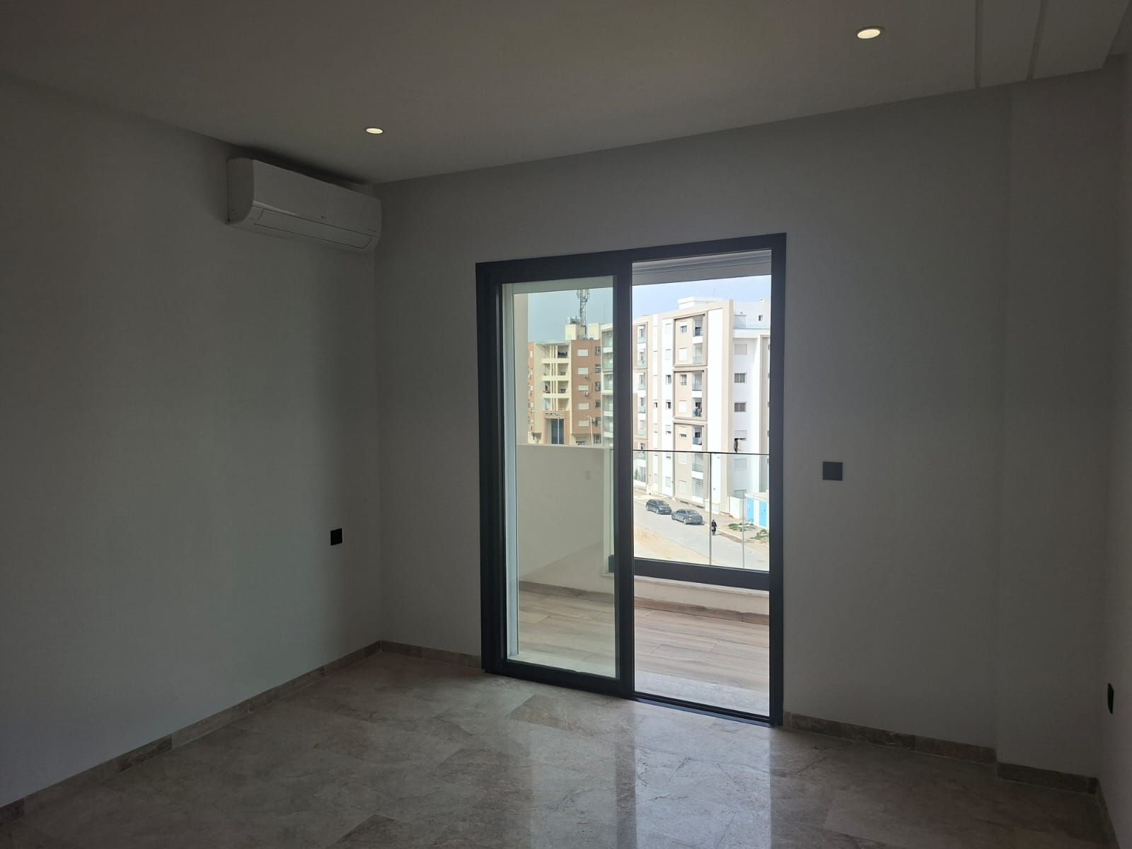 El Menzah&nbsp;El Menzah 9&nbsp;Location&nbsp;Appart. 2 pi�ces&nbsp;Appart s plus 2 jamais habit� � menzah 9c