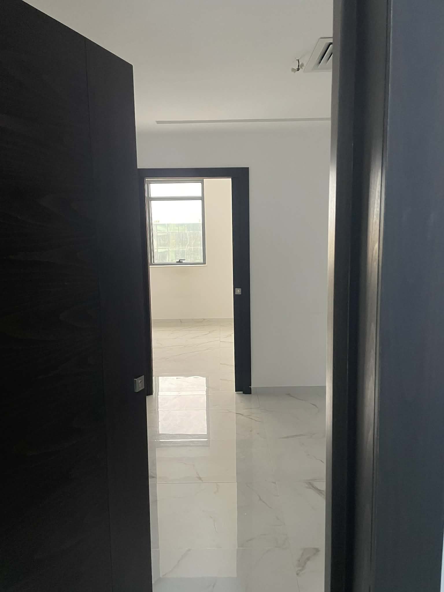 Ariana Ville&nbsp;Cite Ennasr 2&nbsp;Location&nbsp;Appart. 2 pi�ces&nbsp;Bureau h1 � ennasr 2