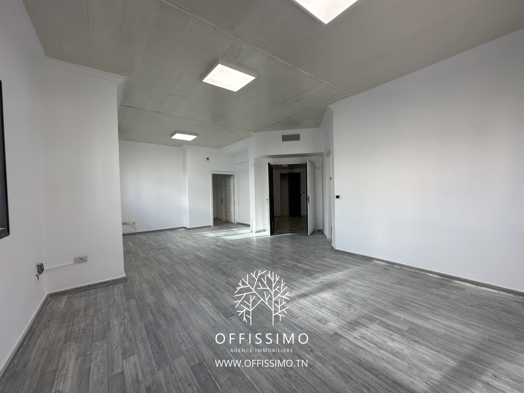 La Marsa&nbsp;Berge Du Lac&nbsp;Location&nbsp;Surfaces&nbsp;Bureau open space et une pieces lac 1 lumineux