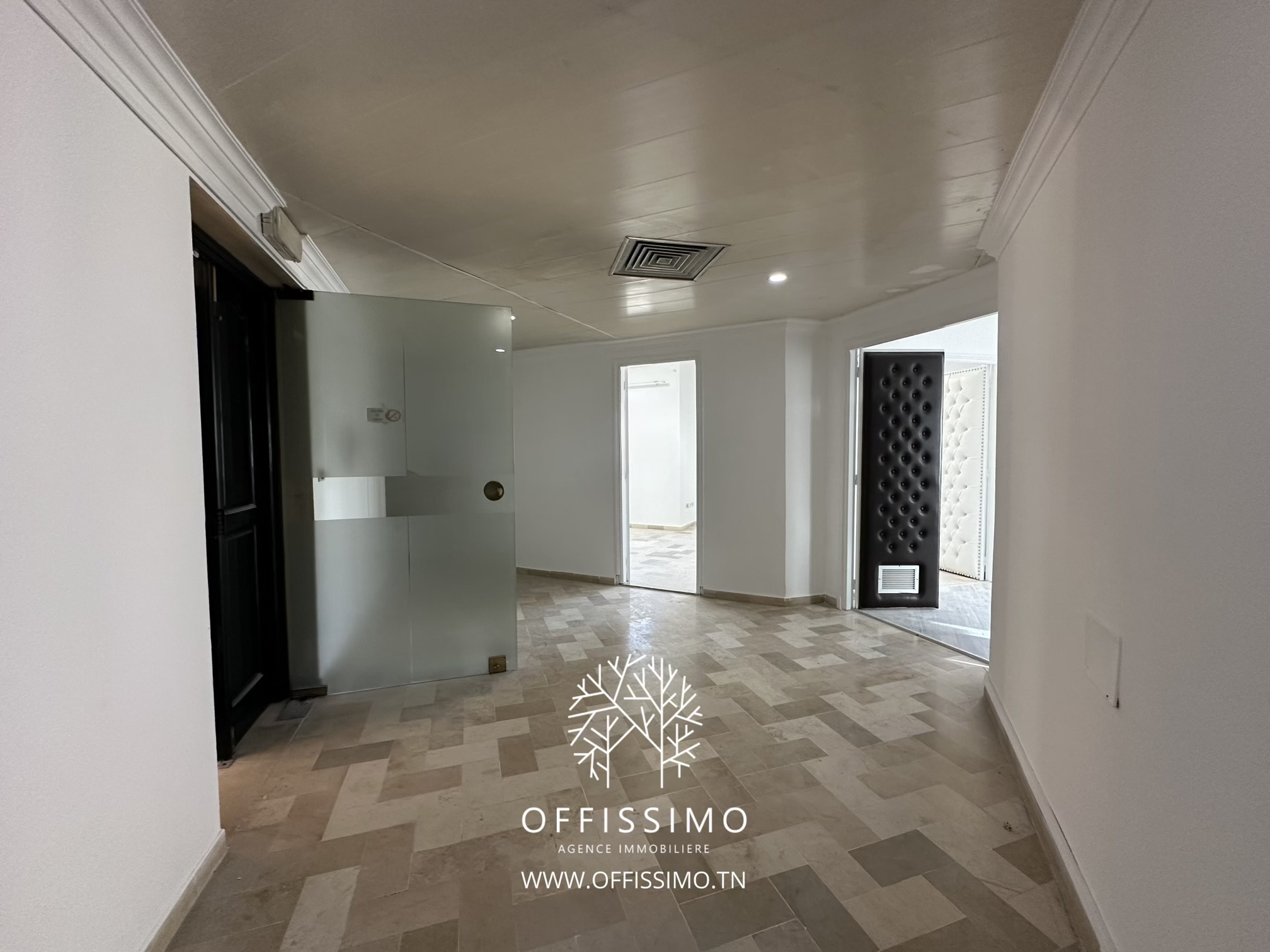 La Marsa&nbsp;Berge Du Lac&nbsp;Location&nbsp;Surfaces&nbsp;Bureau open space et une pieces lac 1 lumineux