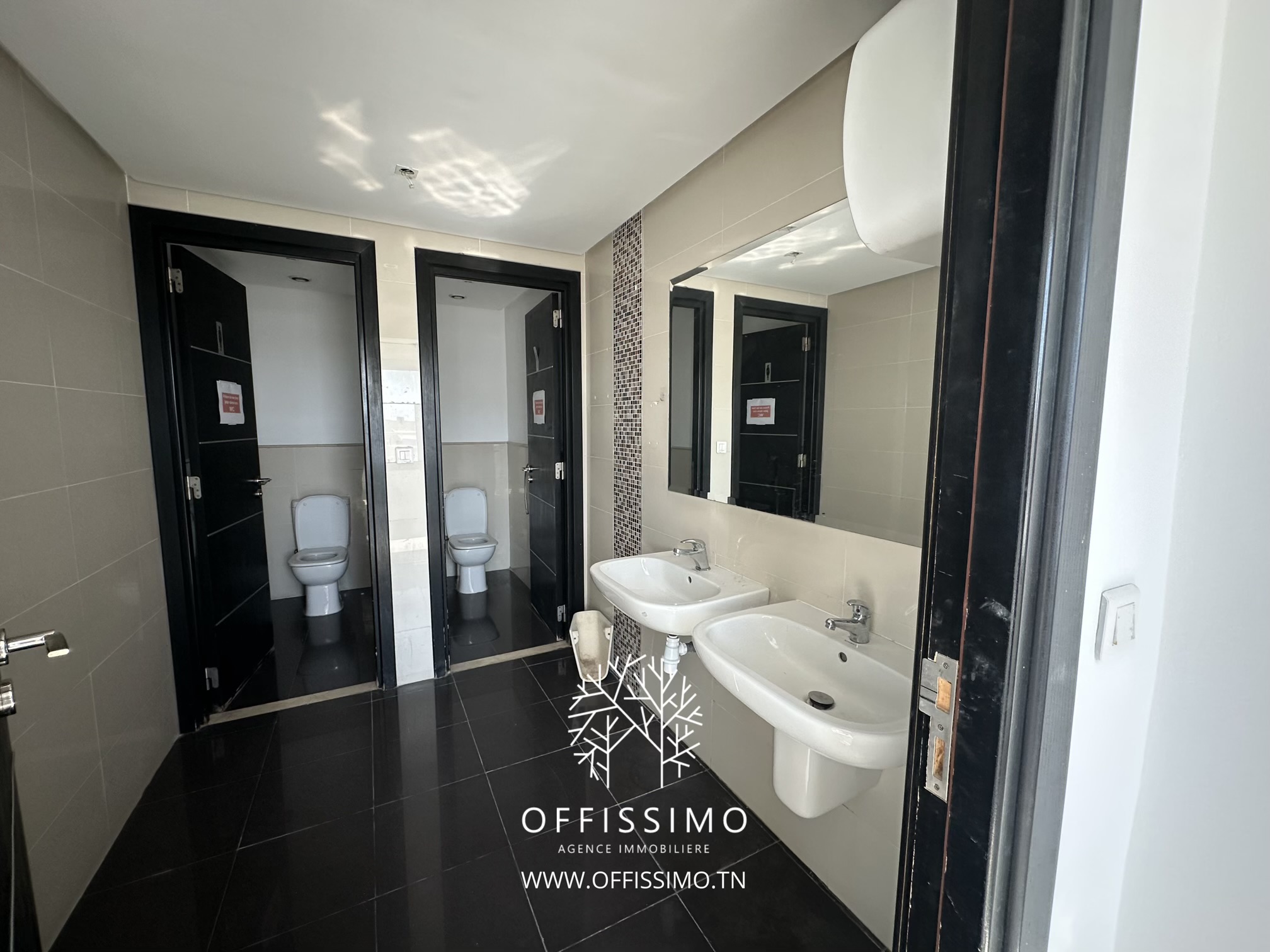 La Marsa&nbsp;Berge Du Lac&nbsp;Location&nbsp;Autre&nbsp;Bureau 6 pieces lac 1 vue panoramique