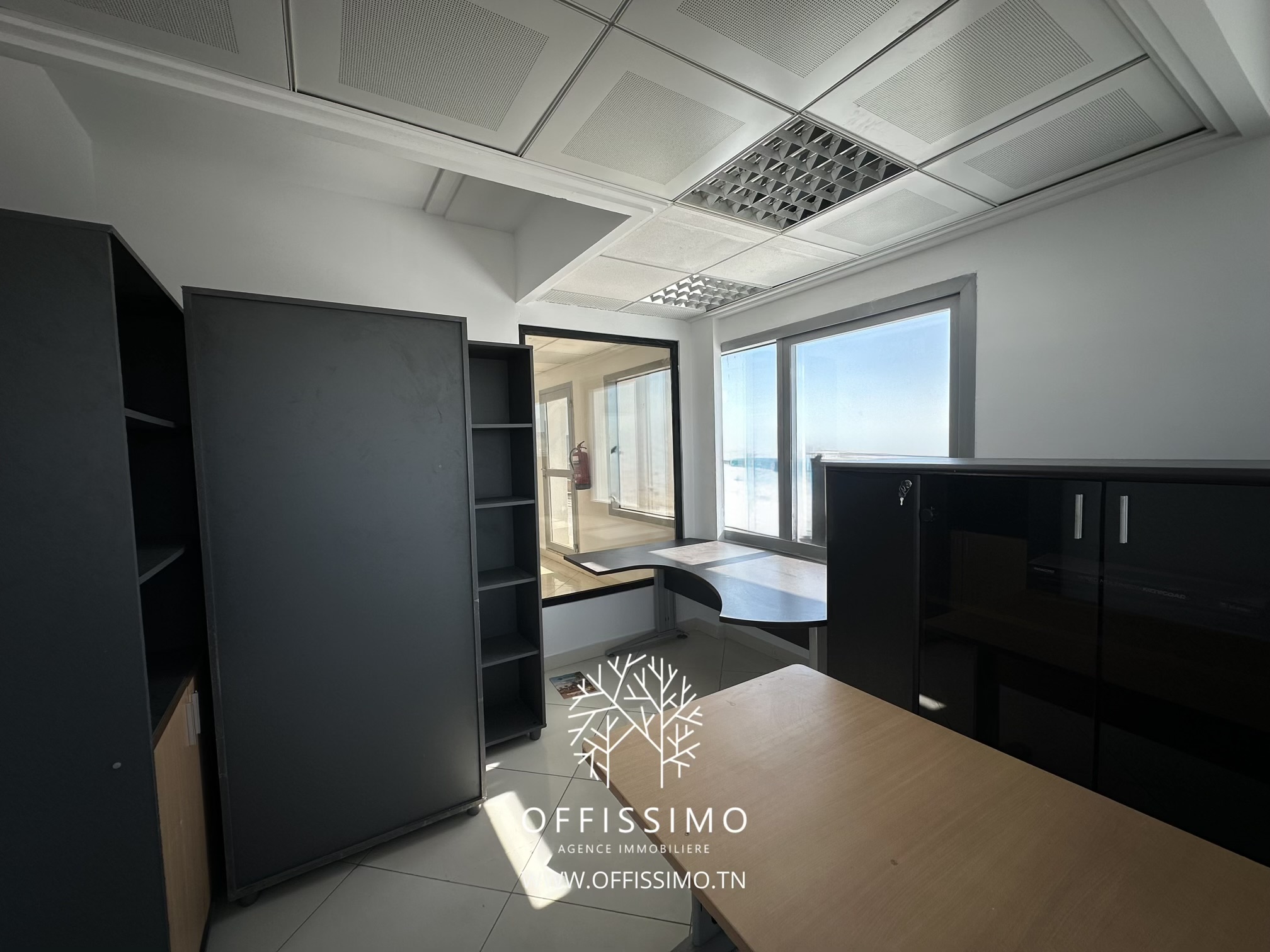 La Marsa&nbsp;Berge Du Lac&nbsp;Location&nbsp;Autre&nbsp;Bureau 6 pieces lac 1 vue panoramique