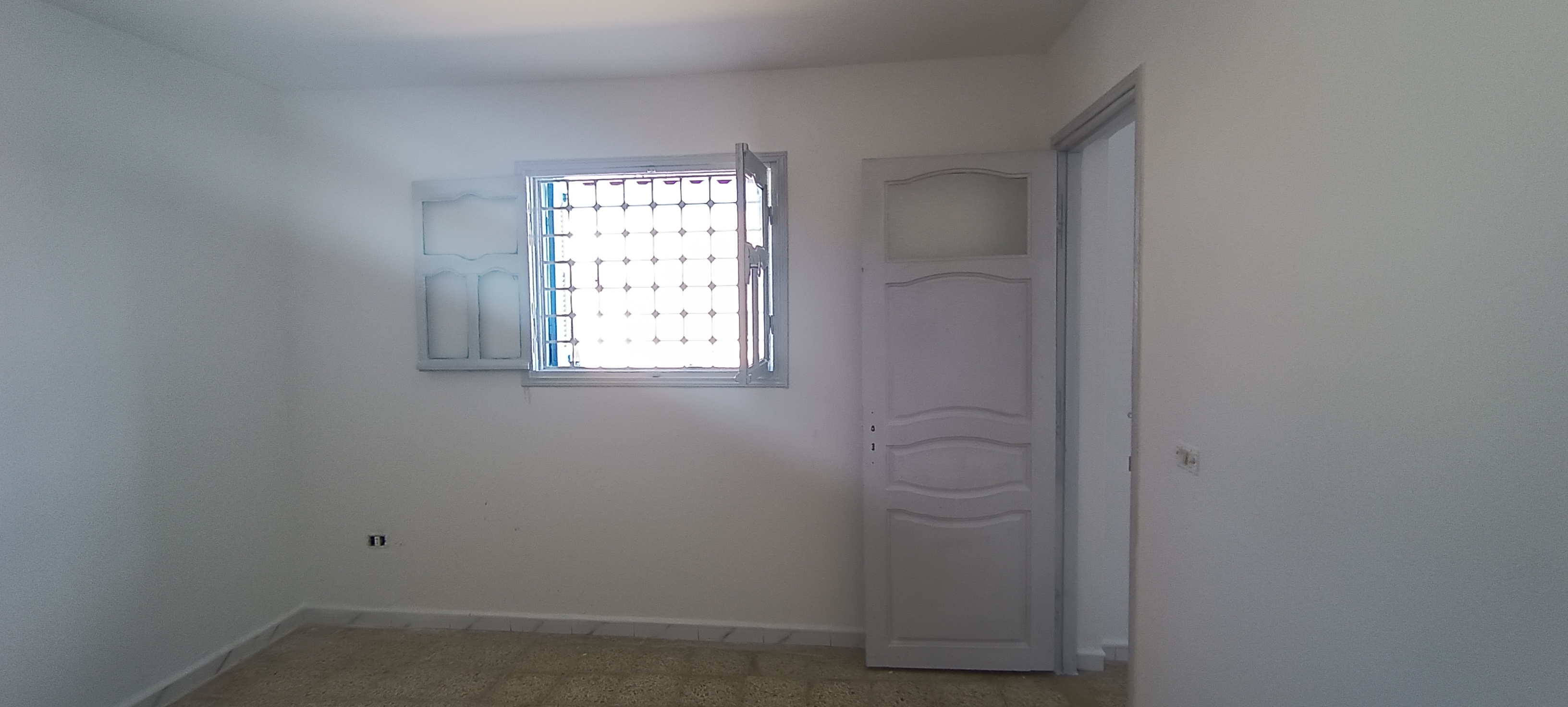 El Omrane Superieur&nbsp;El Omrane Superieur&nbsp;Location&nbsp;Appart. 2 pi�ces&nbsp;Studio au 2 �me �tage