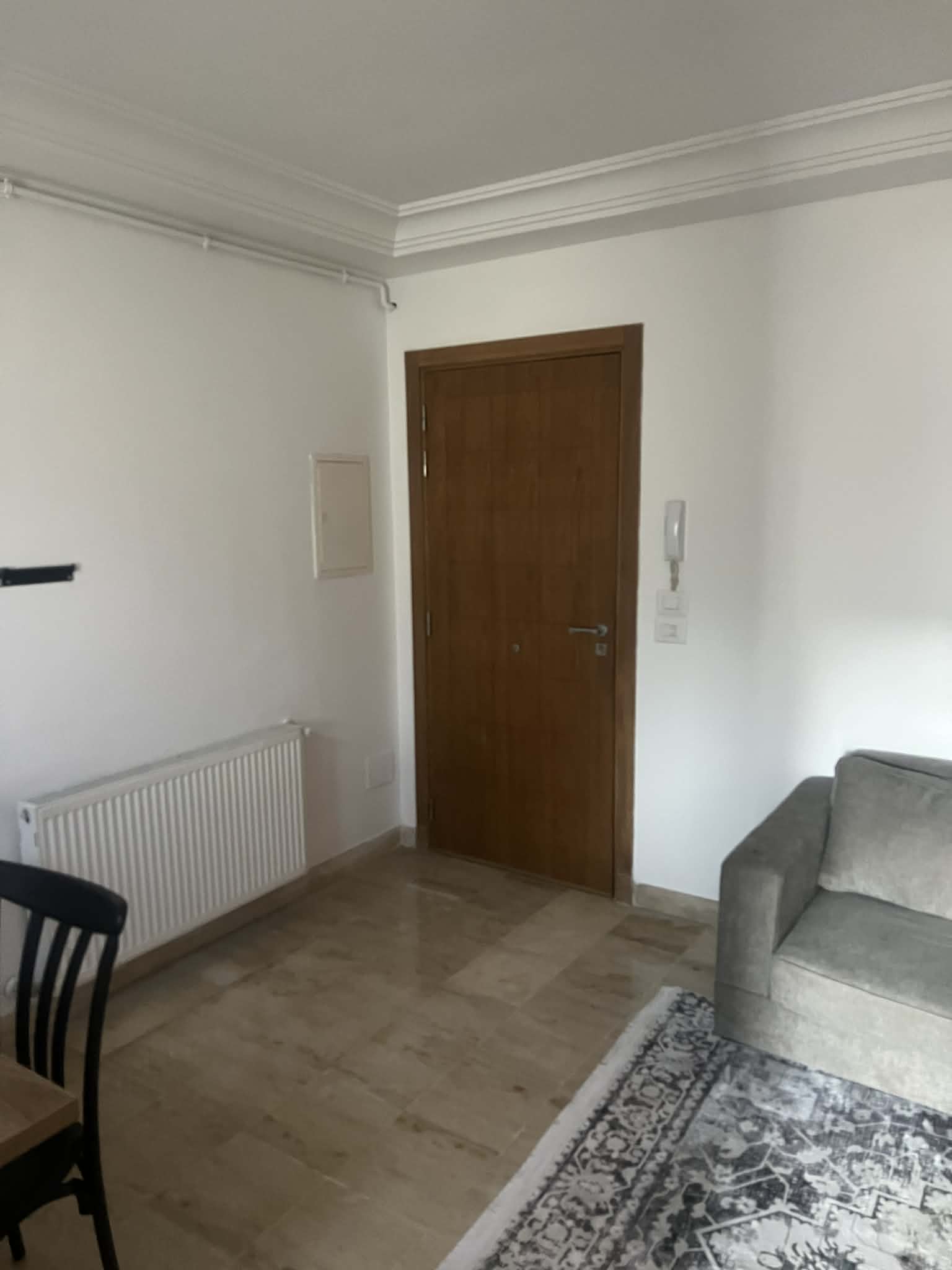 La Marsa&nbsp;El Aouina&nbsp;Location&nbsp;Appart. 3 pi�ces&nbsp;Un joli s2 a cit� wahat