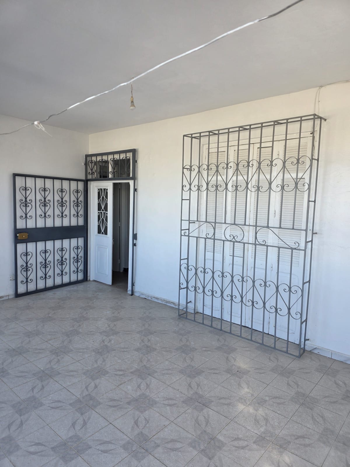 Menzel Bourguiba&nbsp;Menzel Bourguiba&nbsp;Location&nbsp;Appart. 5 pi�ces+&nbsp;A ne pas rater