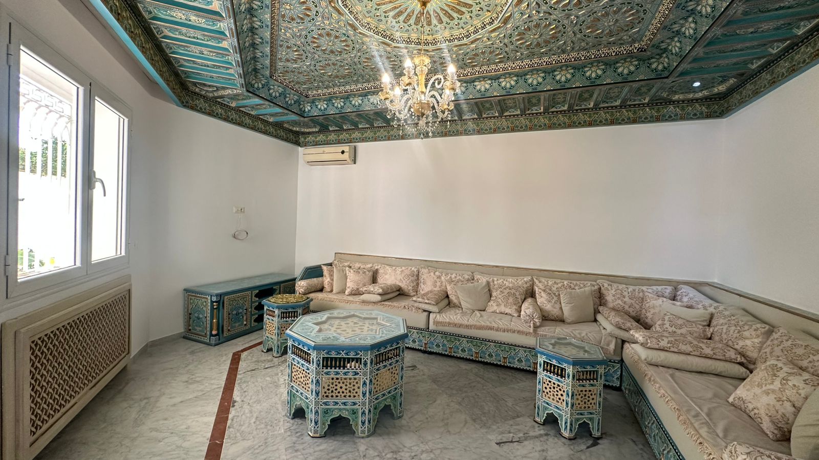 Hammam Sousse&nbsp;El Kantaoui&nbsp;Location&nbsp;Appart. 5 pi�ces+&nbsp;Villa de type s5 avec jardin