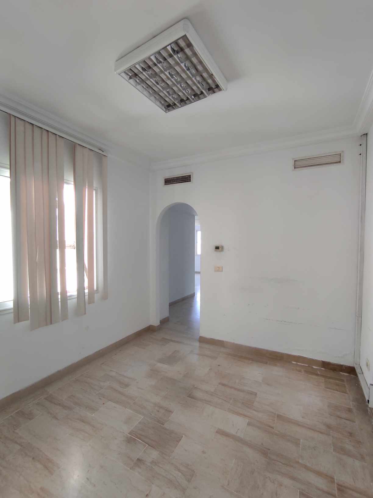 La Soukra&nbsp;La Soukra&nbsp;Bureaux & Commerces&nbsp;Bureau&nbsp;Bureau la soukra