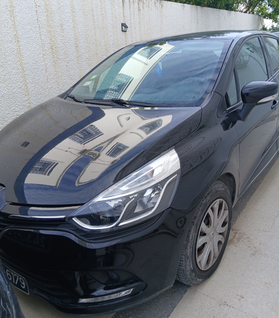 Raoued&nbsp;Cite El Ghazala 1&nbsp;Renault&nbsp;Clio&nbsp;Une bonne occasion � saisir