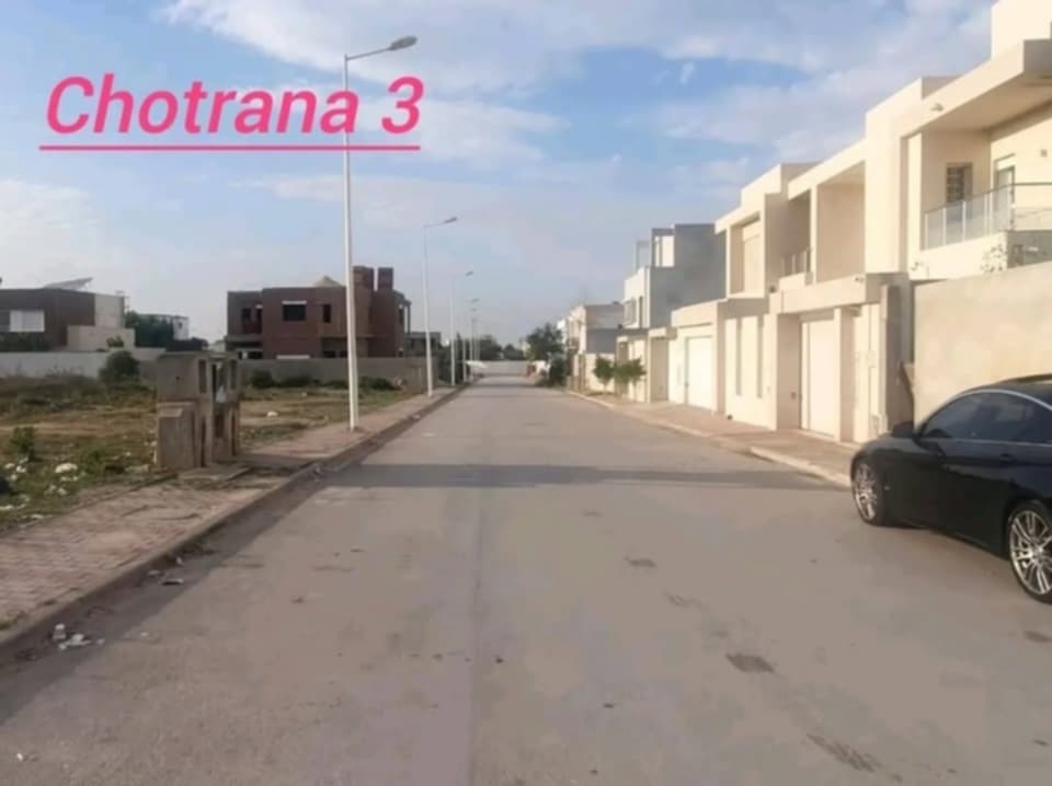 La Soukra&nbsp;Chotrana 3&nbsp;Terrain&nbsp;Terrain nu&nbsp;Particulier terrai viabilis� chotrana 3
