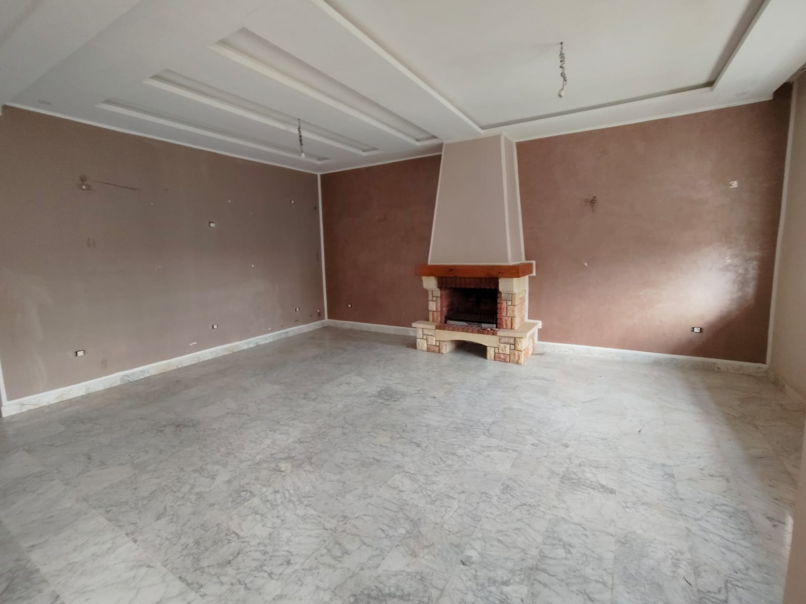 Raoued&nbsp;Borj Touil&nbsp;Location&nbsp;Appart. 5 pi�ces+&nbsp;Borj touil loc villa