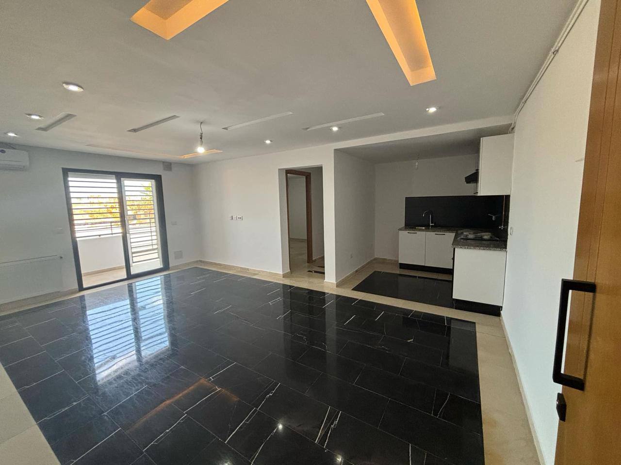 Ain Zaghouan&nbsp;Ain Zaghouan&nbsp;Location&nbsp;Appart. 1 pi�ce&nbsp;Appartement pres clinique soukra