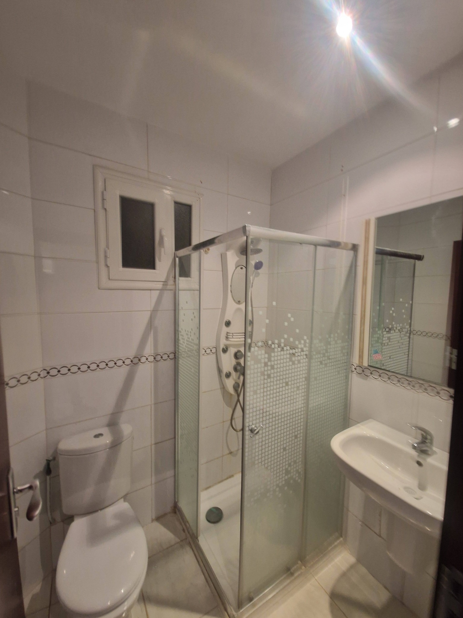 El Menzah&nbsp;El Menzah 9&nbsp;Location&nbsp;Appart. 2 pi�ces&nbsp;S1 situ� � el manzehc 9c