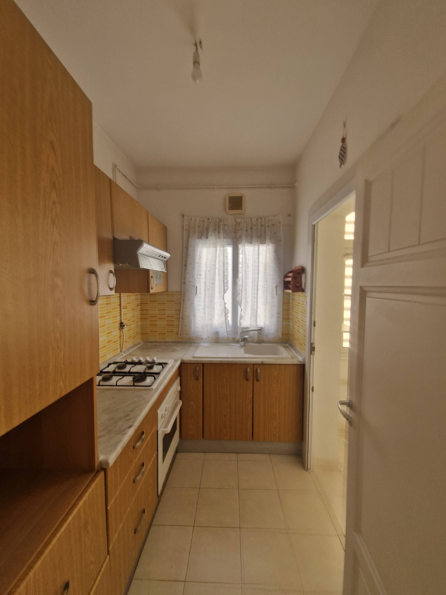Ariana Ville&nbsp;Cite Ennasr 2&nbsp;Location&nbsp;Appart. 2 pi�ces&nbsp;S1 � riadh el andalous cot� parc nahli