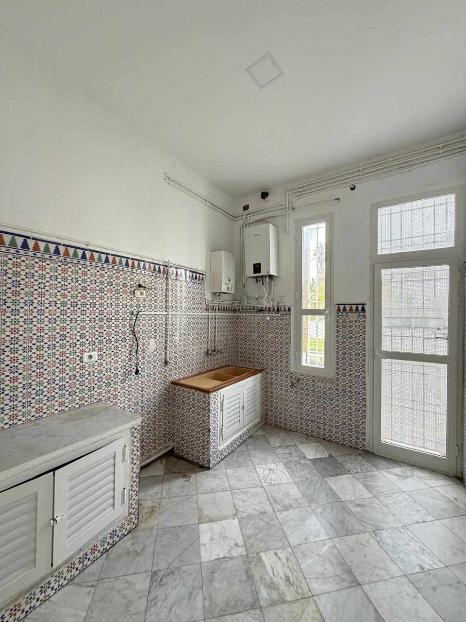 El Menzah&nbsp;Mutuelle Ville&nbsp;Location&nbsp;Autre&nbsp;S4 au rdc � usage bureau � mutuelleville