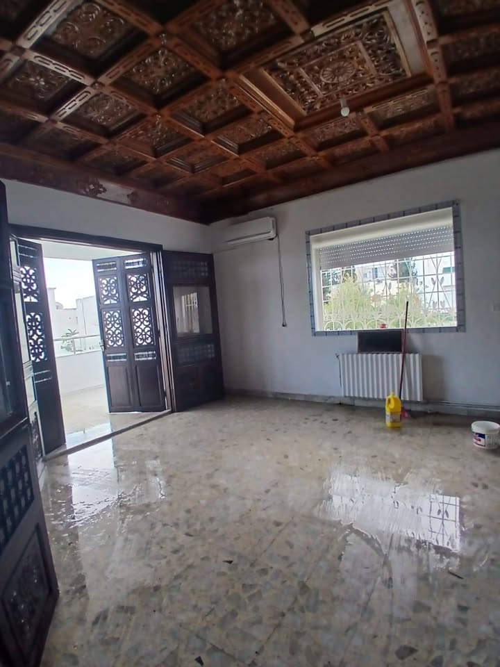 El Menzah&nbsp;El Manar 2&nbsp;Location&nbsp;Appart. 4 pi�ces&nbsp;Un spacieux �tage de villa s3 � manar3