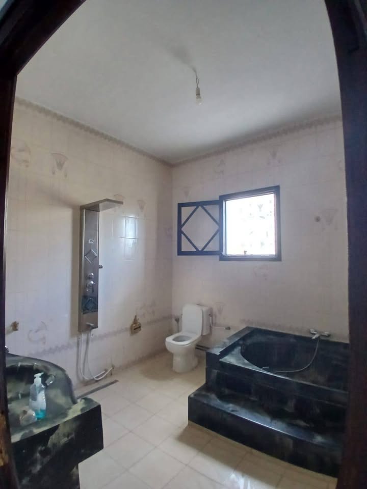 El Menzah&nbsp;El Manar 2&nbsp;Location&nbsp;Appart. 4 pi�ces&nbsp;Un spacieux �tage de villa s3 � manar3