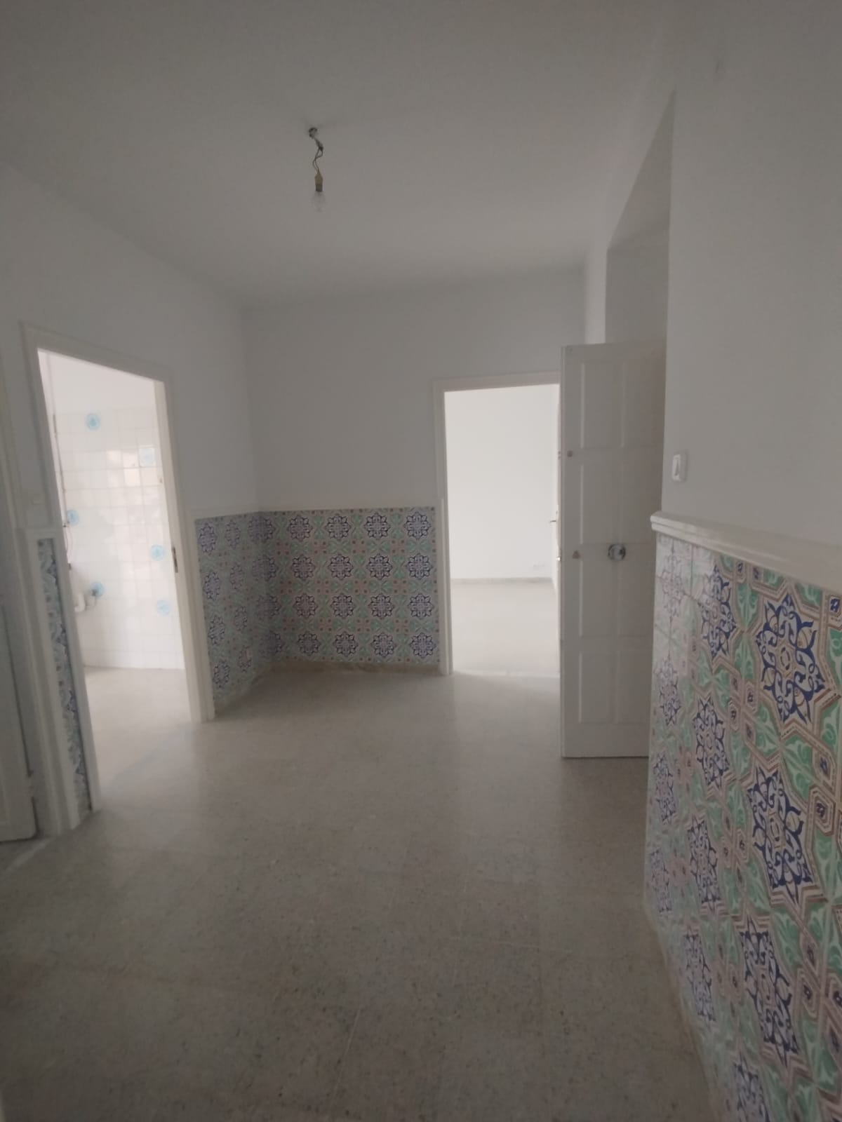 Ariana Ville&nbsp;El Menzah 5&nbsp;Location&nbsp;Appart. 2 pi�ces&nbsp;Un mignon studio s1 vide � menzah5