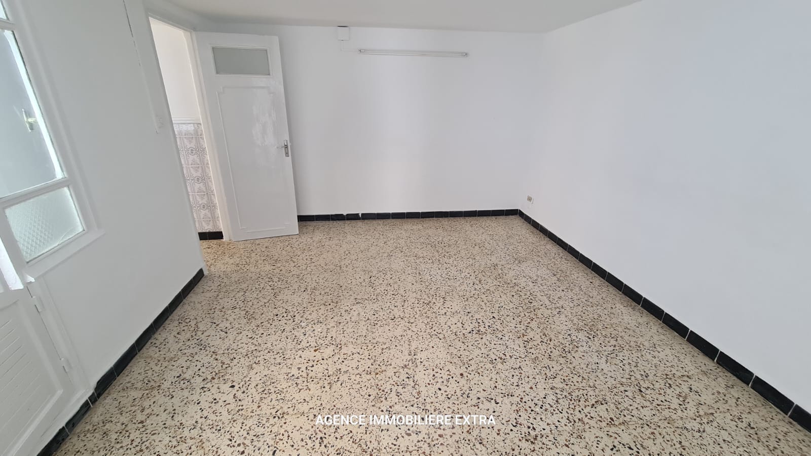 Nabeul&nbsp;Nabeul&nbsp;Location&nbsp;Surfaces&nbsp;89eme rez de chauss�e � nabeul