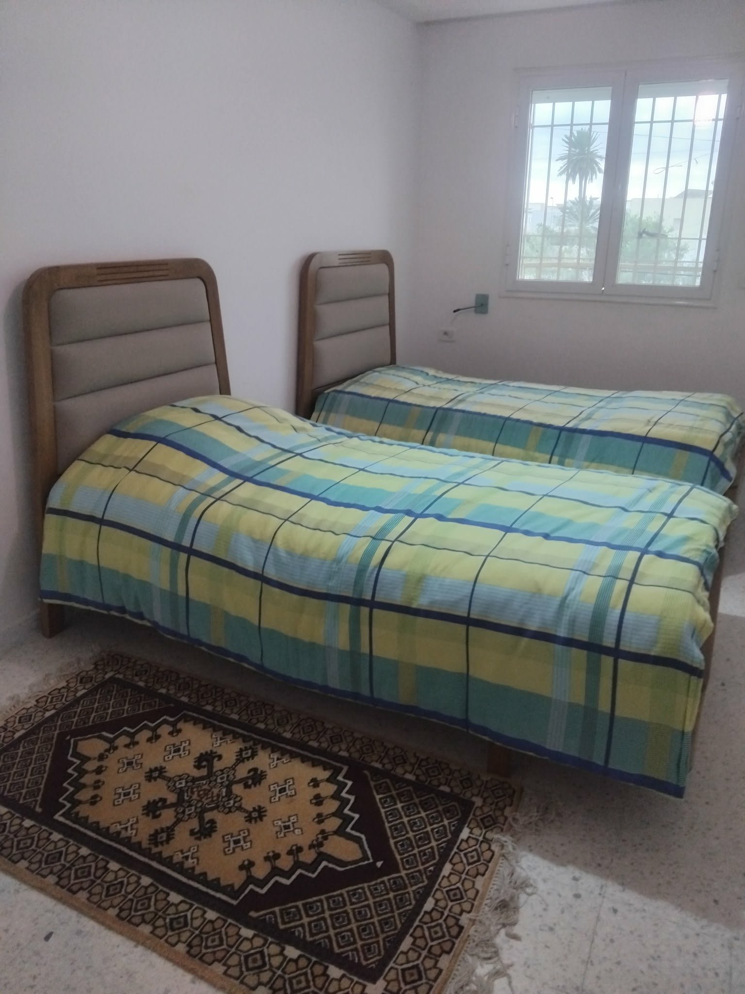 Sfax Ville&nbsp;Sfax&nbsp;Chambres � coucher&nbsp;Lits&nbsp;Deux lits neufs avec deux matelas orthop�diques