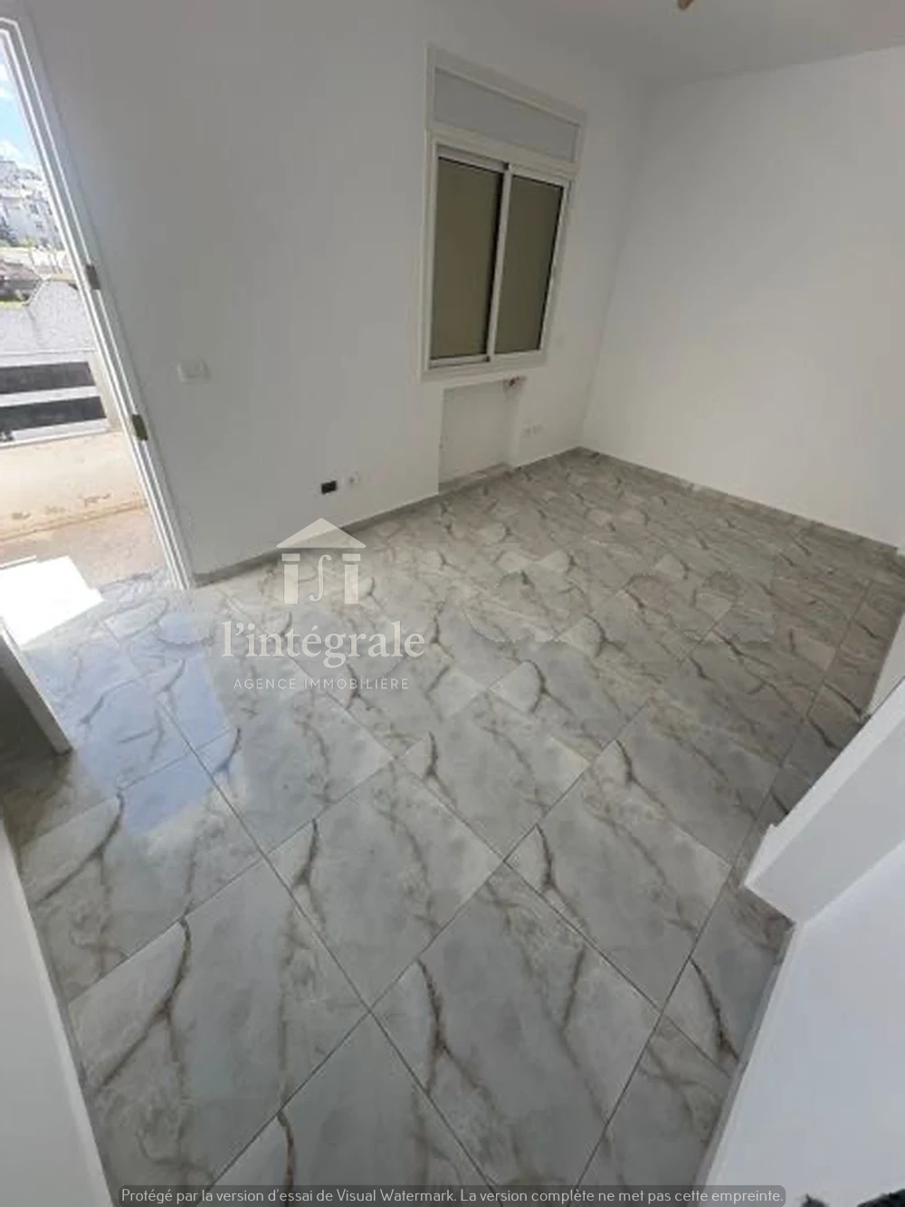 Ariana Ville&nbsp;Cite Ennasr 2&nbsp;Location&nbsp;Appart. 2 pi�ces&nbsp;S1 r�cemment r�nov�