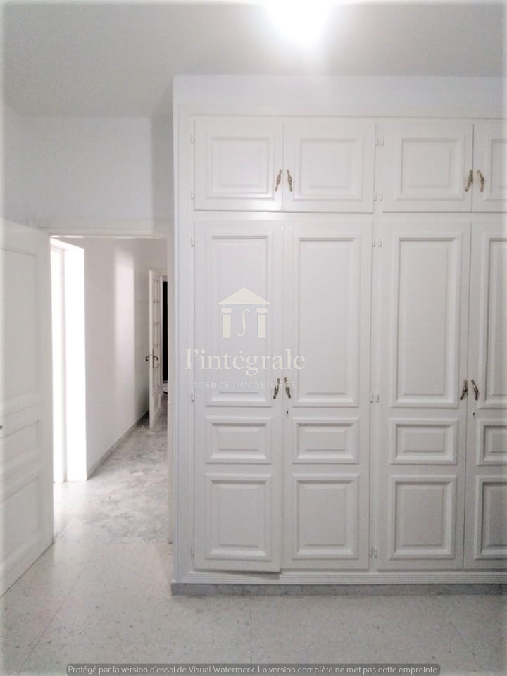 Ariana Ville&nbsp;Cite Ennasr 2&nbsp;Location&nbsp;Appart. 4 pi�ces&nbsp;S3 avec place parking et cellier enasser1
