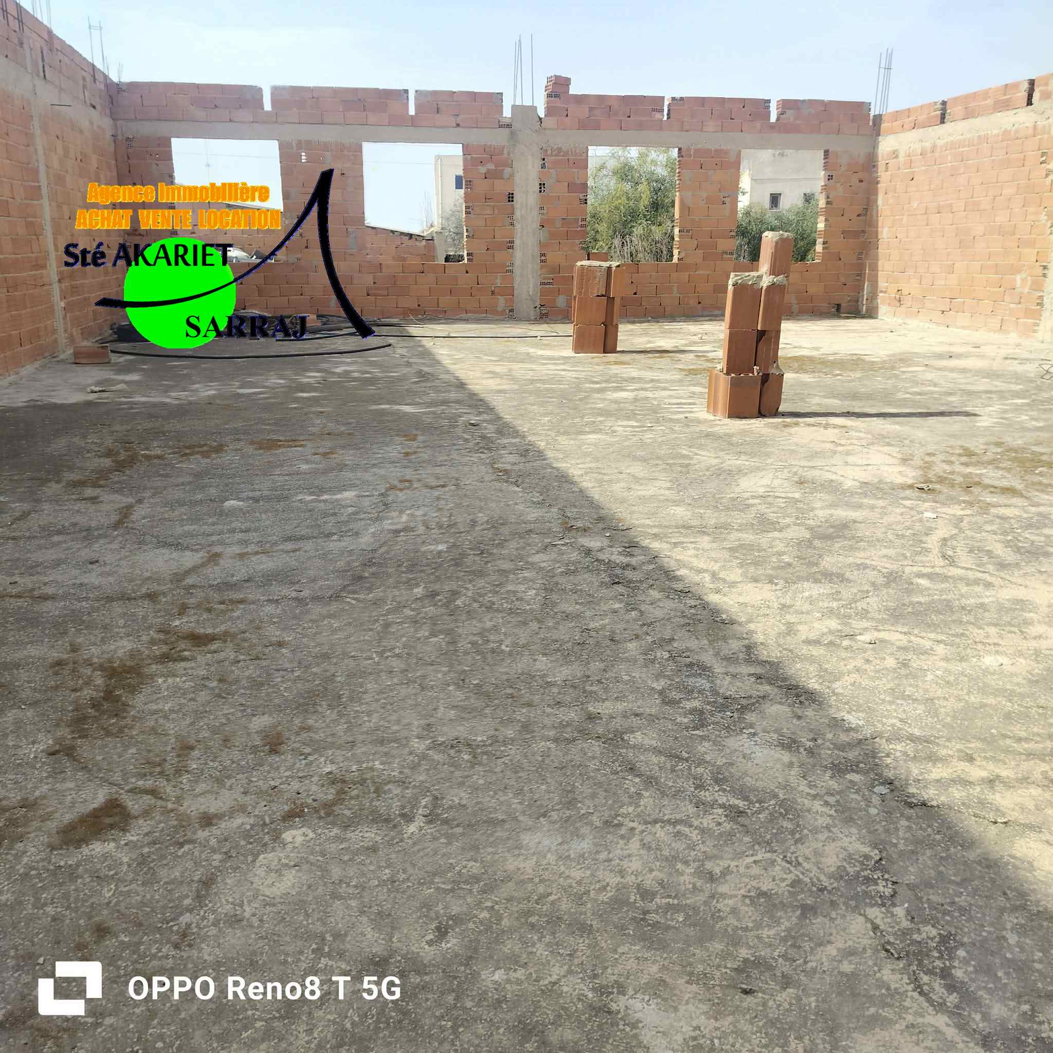 Akouda&nbsp;Akouda&nbsp;Bureaux & Commerces&nbsp;Surfaces&nbsp;Local et 1�r �tage inachev� pr�s meublatex akouda